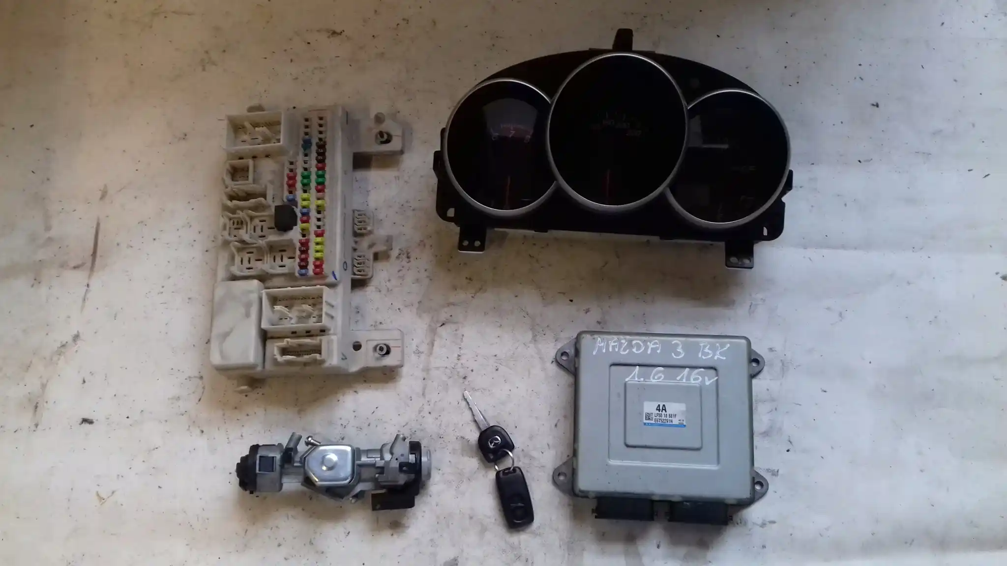 KOMPUTER LF5018881E ZESTAW IMMO MAZDA 3 I BK 2.0 16V 03-06