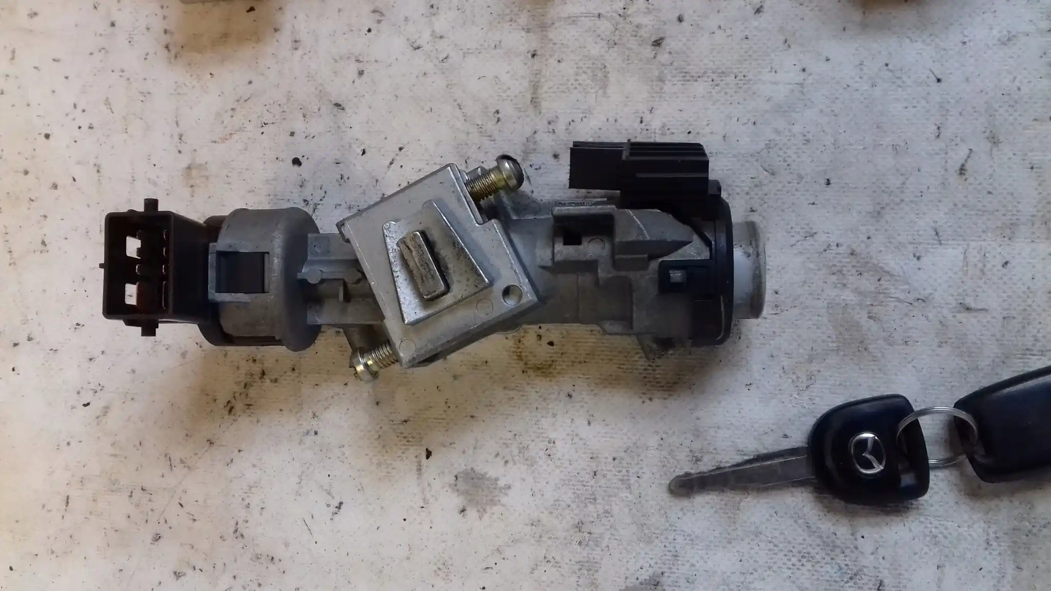 KOMPUTER LF5018881E ZESTAW IMMO MAZDA 3 I BK 2.0 16V 03-06