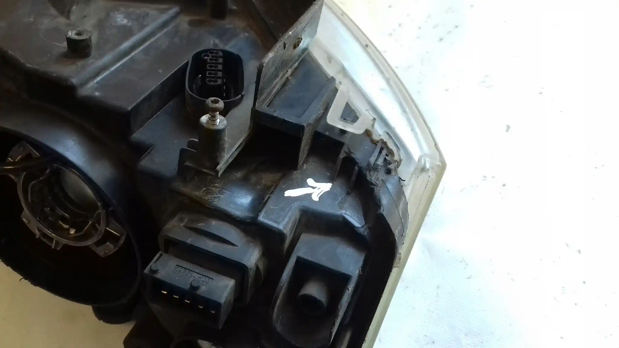 LAMPA LEWY PRZÓD PRZEDNIA XENON SAAB 93 9-3 II 02-07