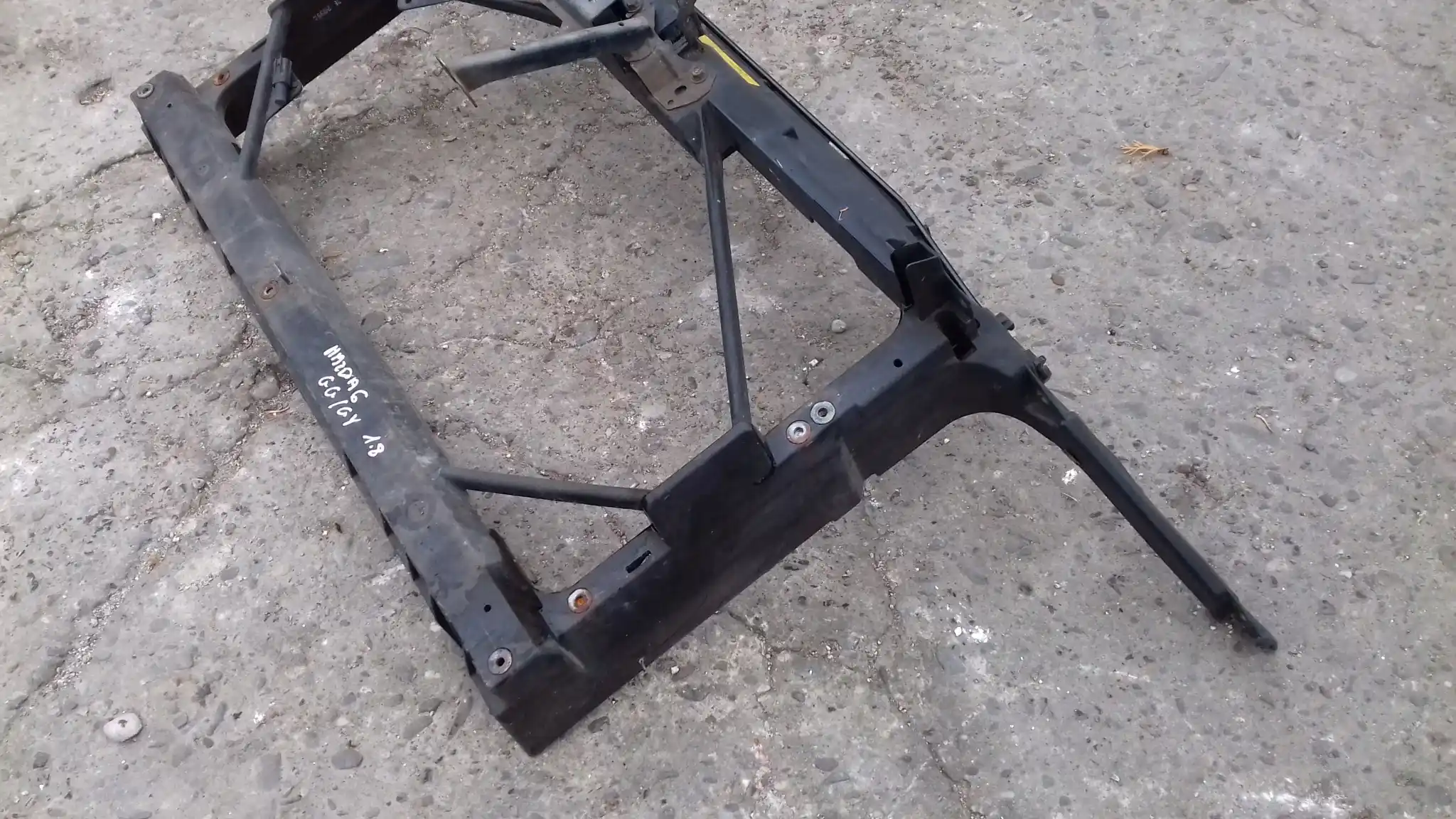 PAS PRZEDNI WZMOCNIENIE MAZDA 6 GG GY 02-05