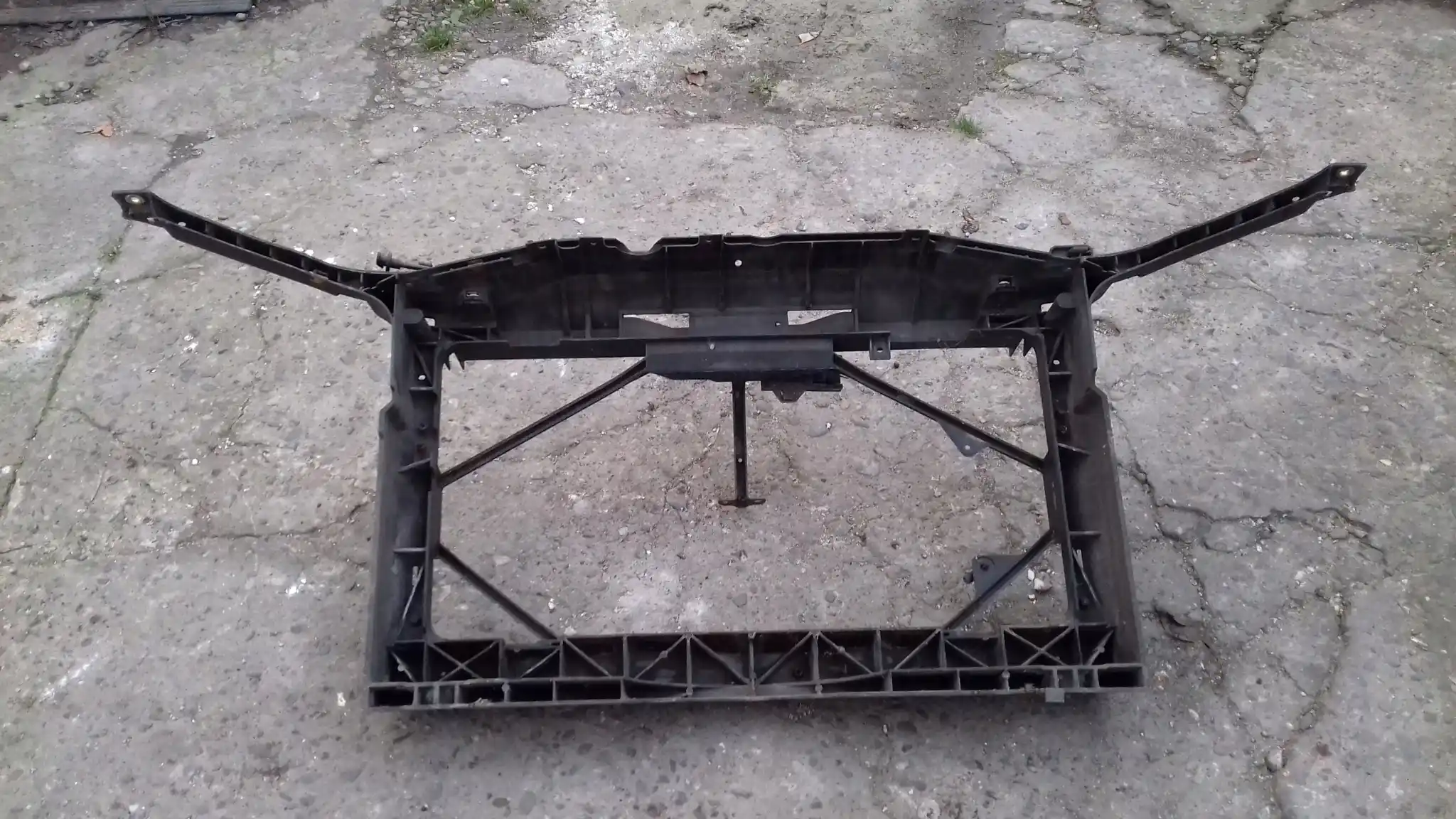 PAS PRZEDNI WZMOCNIENIE MAZDA 6 GG GY 02-05