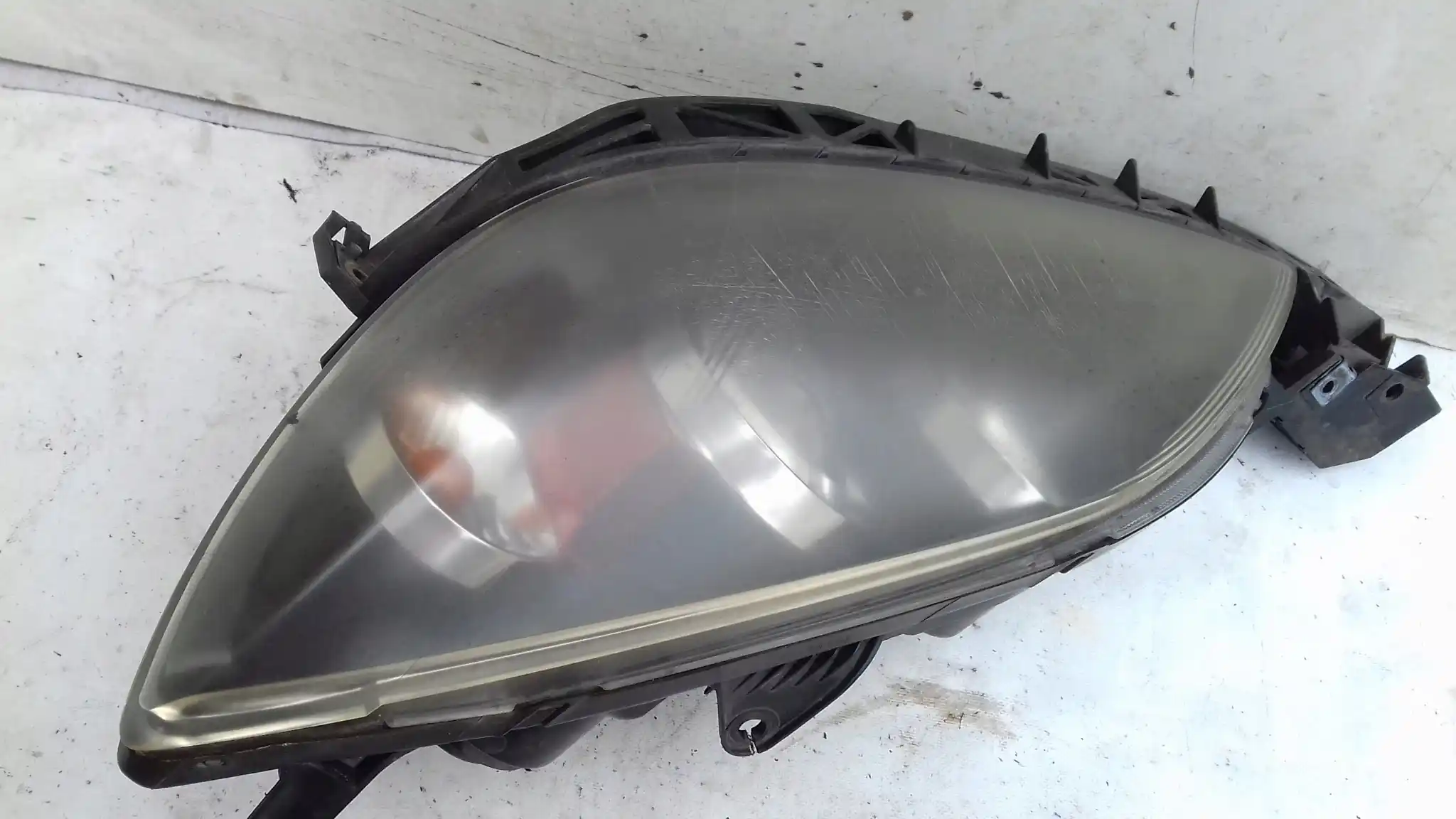 LAMPA LEWY PRZÓD XENON MAZDA 3 I BK HB HATCHBACK 03-06