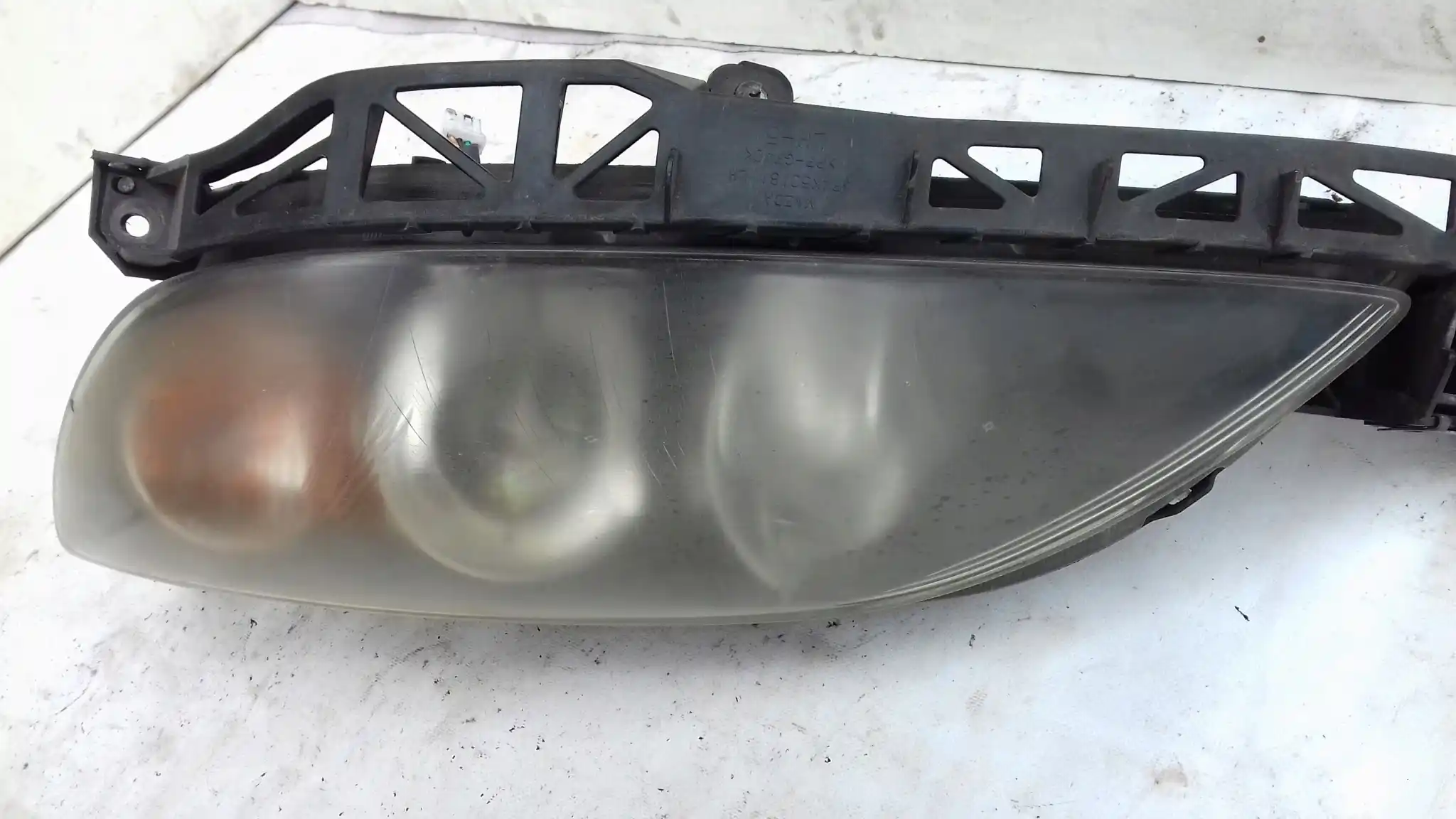 LAMPA LEWY PRZÓD XENON MAZDA 3 I BK HB HATCHBACK 03-06