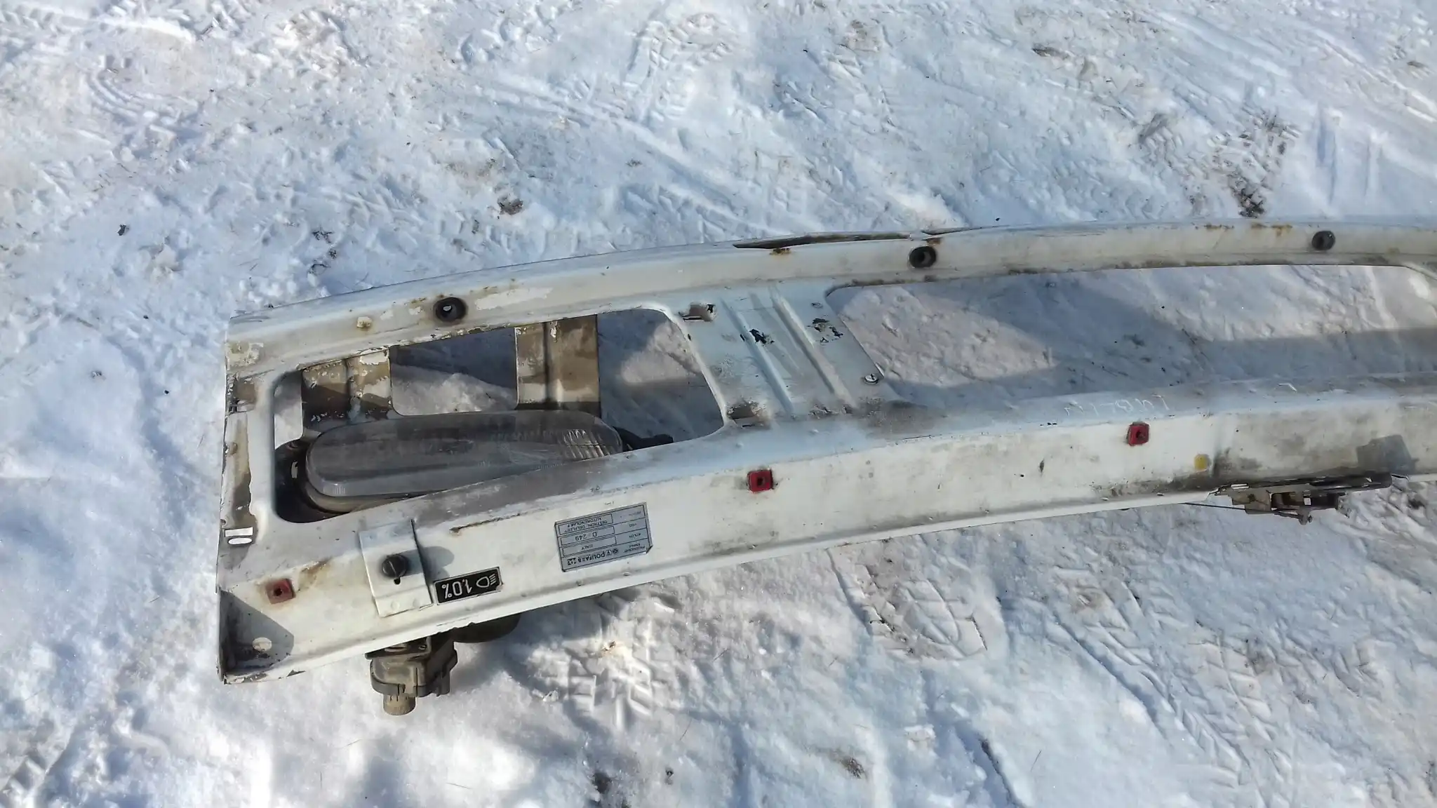 PAS PRZEDNI WZMOCNIENIE LAMPY DAEWOO LUBLIN 97-