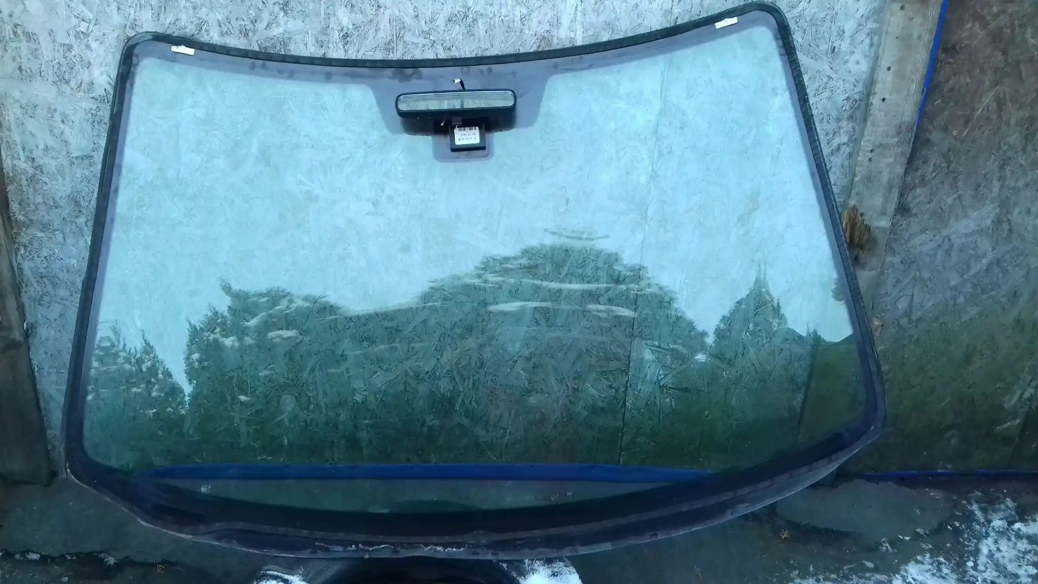SZYBA PRZÓD PRZEDNIA SENSOR BN8F50221 MAZDA 3 I BK 03-09