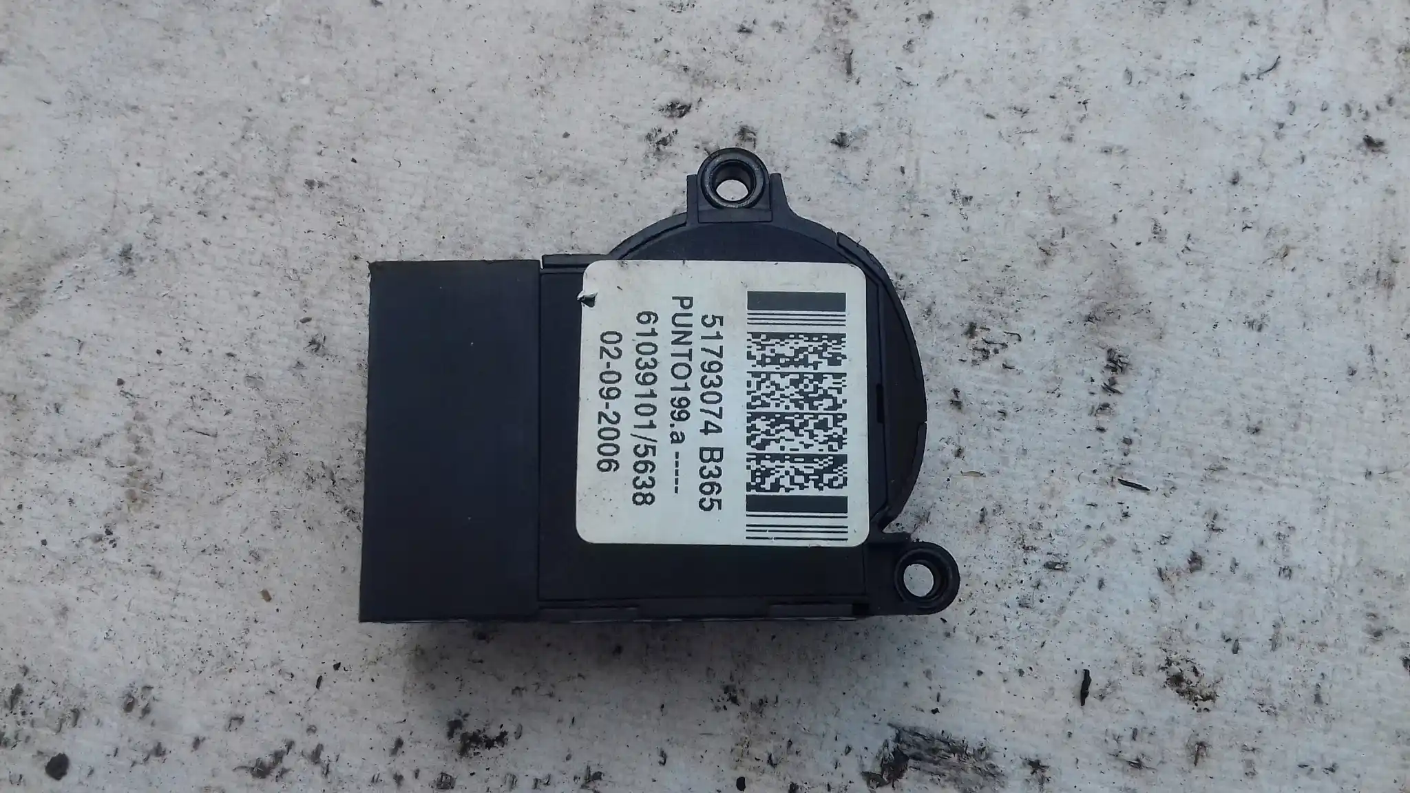 KOSTKA STACYJKI 51793074 FIAT GRANDE PUNTO 05-09