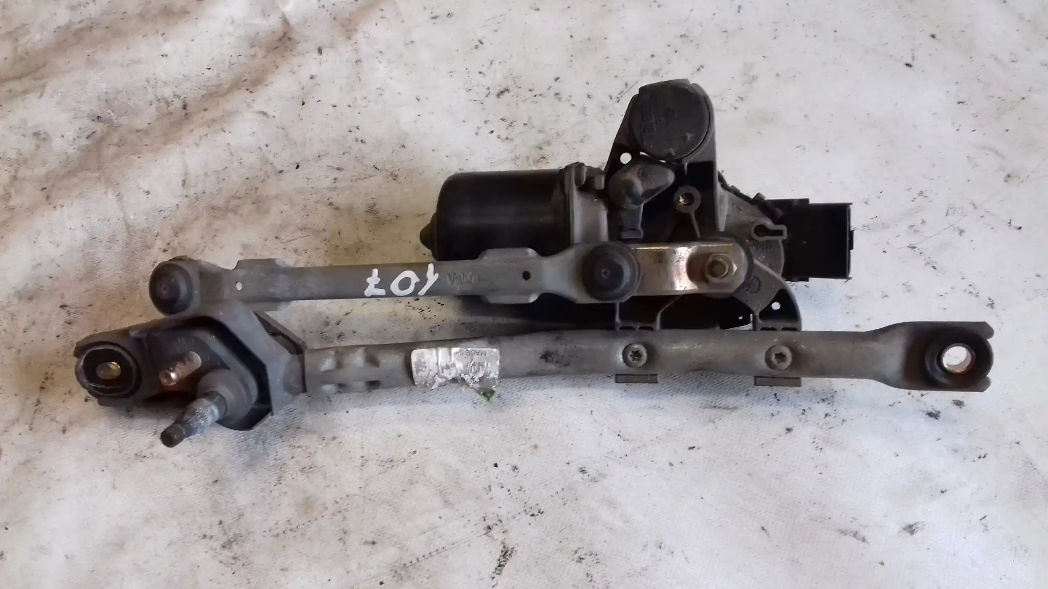 MECHANIZM SILNICZEK WYCIERACZEK PRZÓD PEUGEOT 107 CITROEN C1 05-12