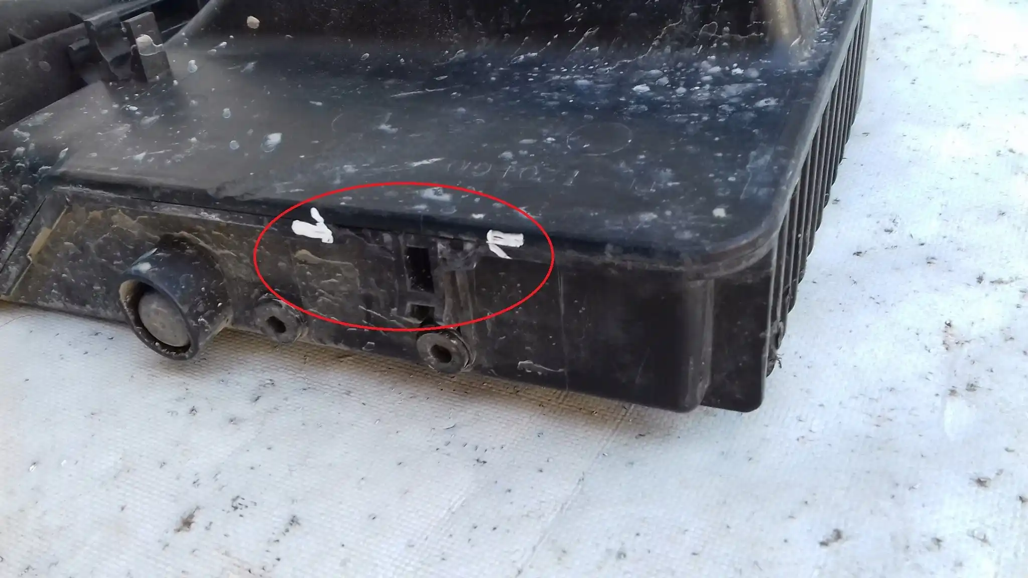 OBUDOWA FILTRA POWIETRZA KOMPUTERA MAZDA 3 BK 1.6 16V 03-