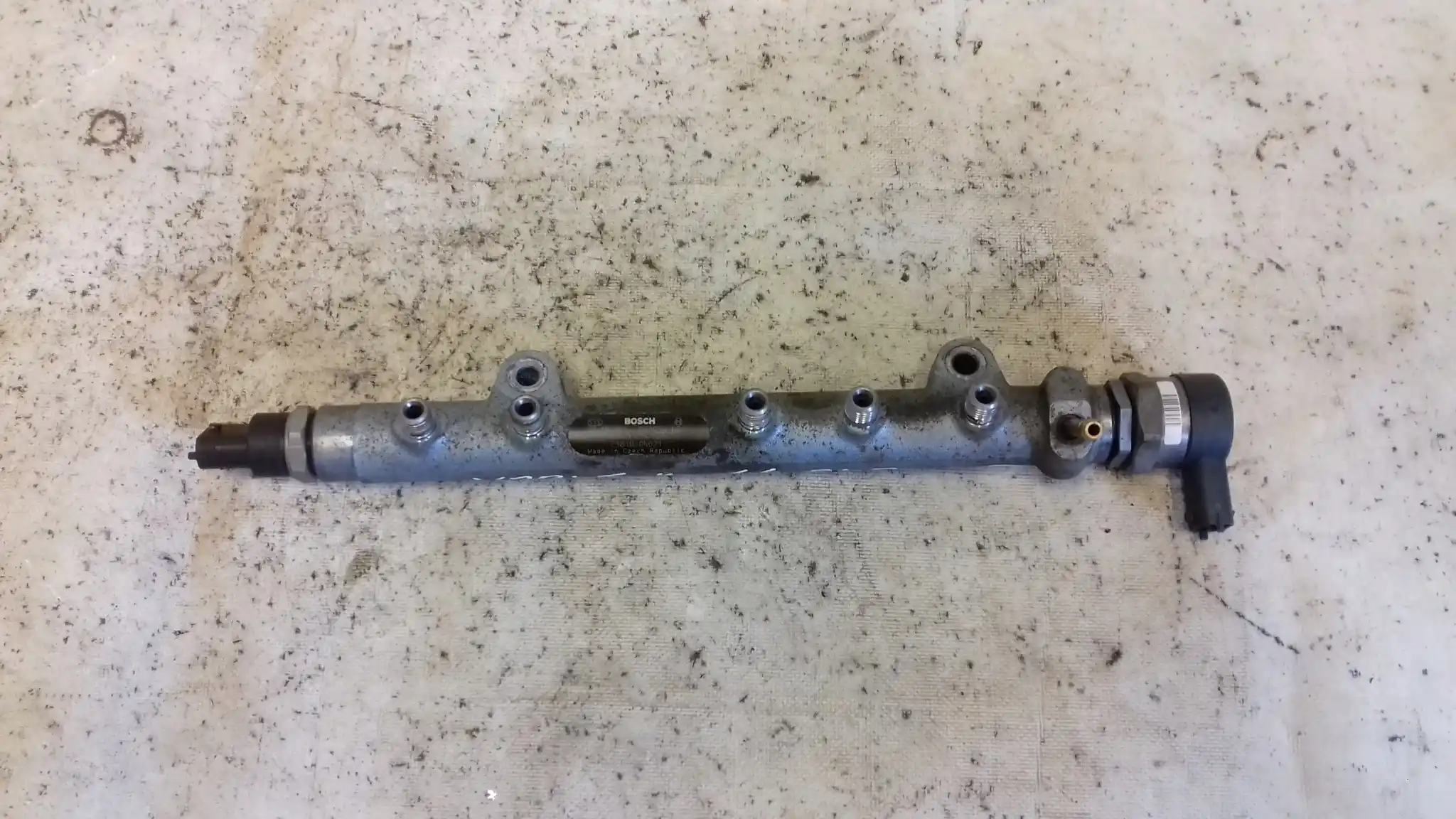LISTWA WTRYSKOWA 0445214133TOYOTA YARIS II 1.4 D4D