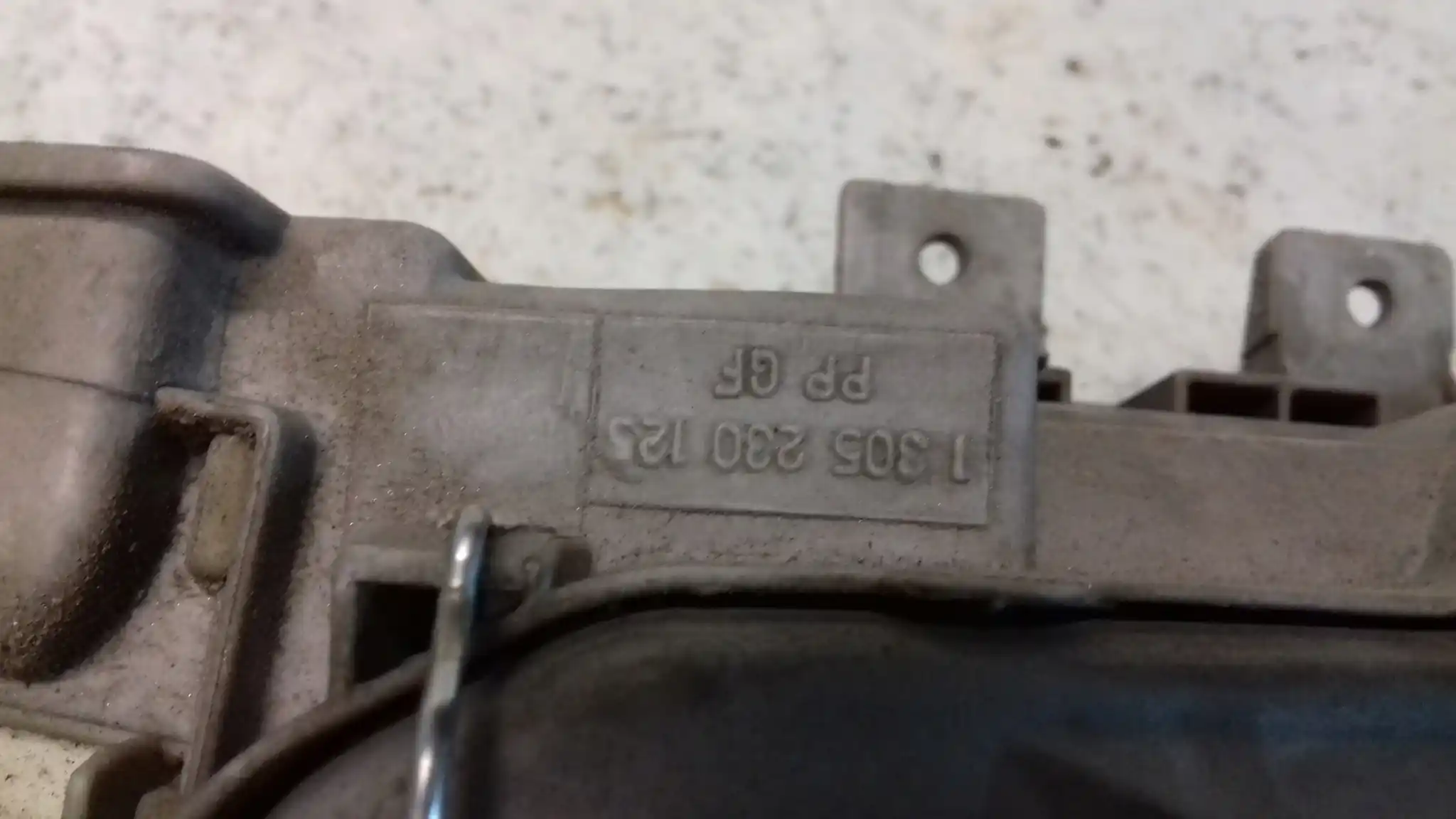 LAMPA PRAWY PRZÓD PRZEDNIA MERCEDES C KLASA W202 93-