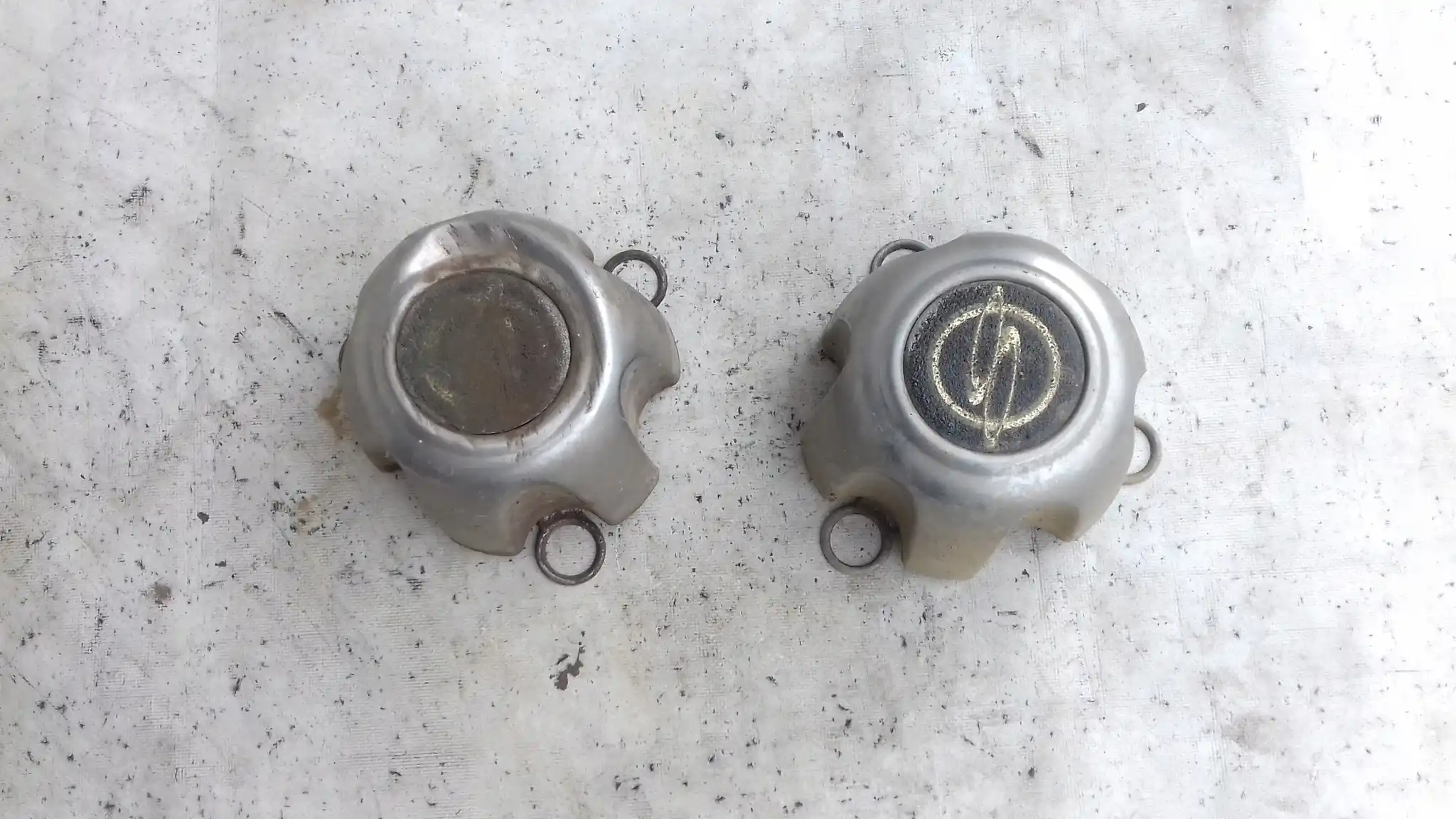 DEKIELKI DEKIELEK FELGI SSANGYONG KORANDO 96--