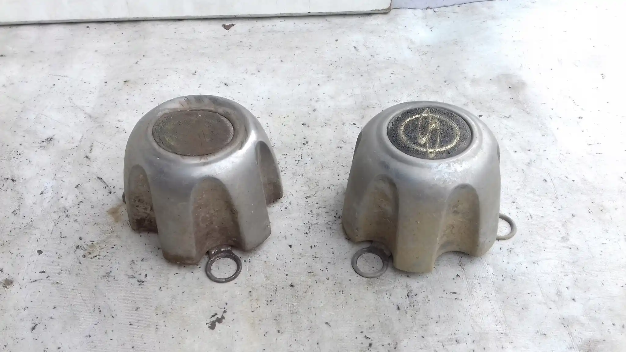 DEKIELKI DEKIELEK FELGI SSANGYONG KORANDO 96--