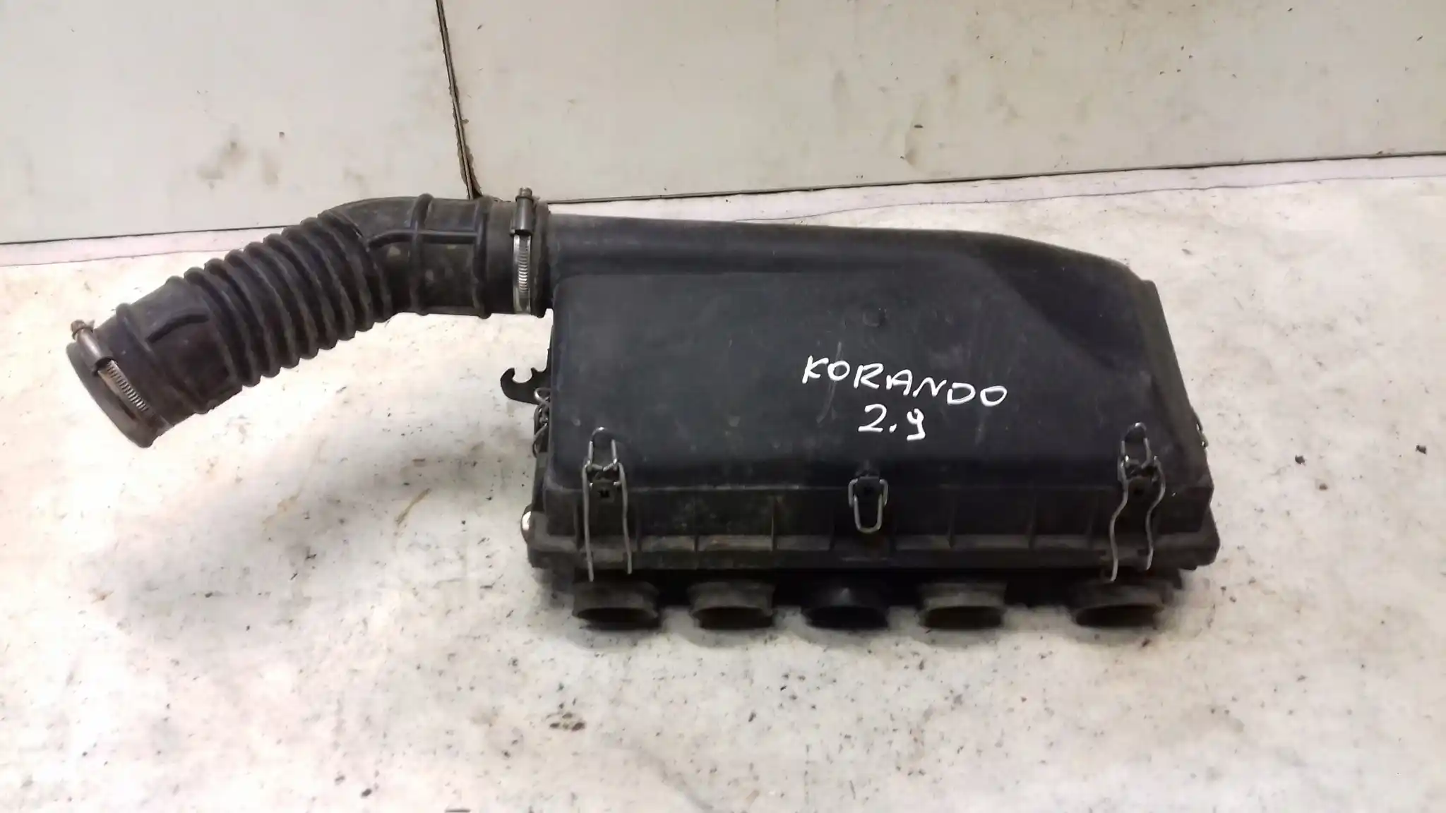 OBUDOWA FILTRA POWIETRZA 6620940204 SSANGYONG KORANDO 2.9 96-