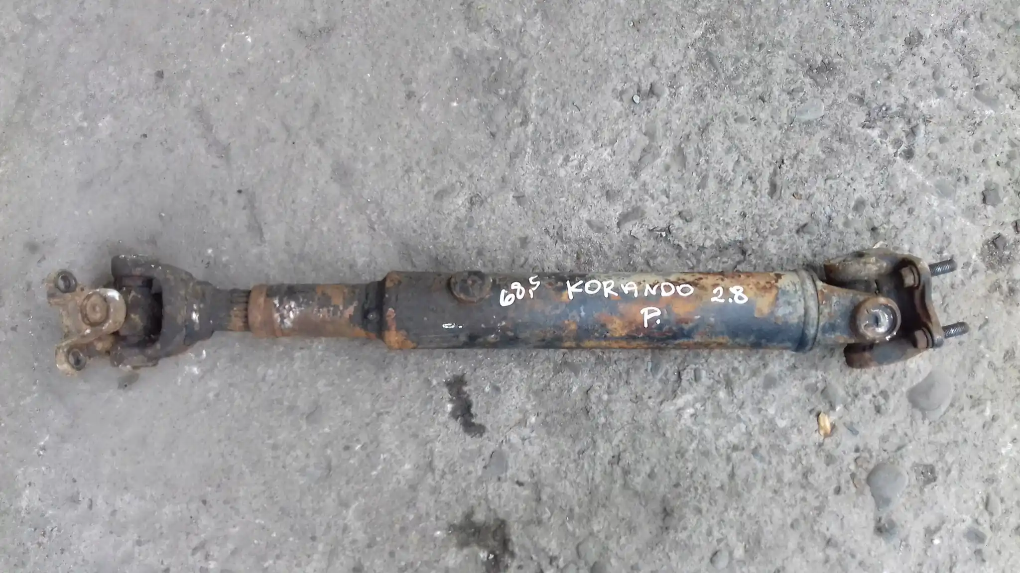 WAŁ NAPĘDOWY PRZÓD PRZEDNI 68,5 SSANGYONG KORANDO MUSSO 2.9 96-