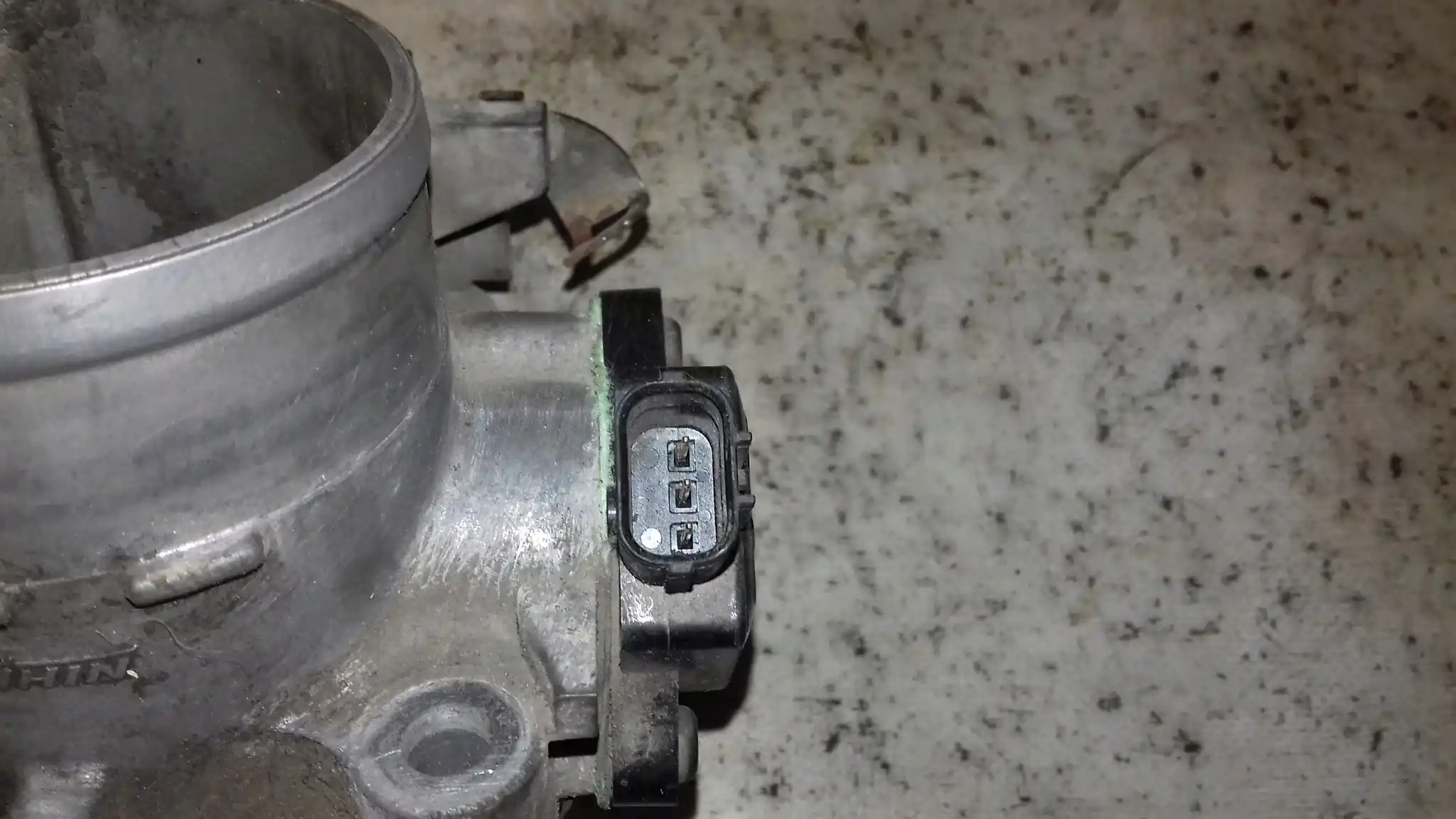 PRZEPUSTNICA 1368002041 HONDA ACCORD VII 2.0 16V