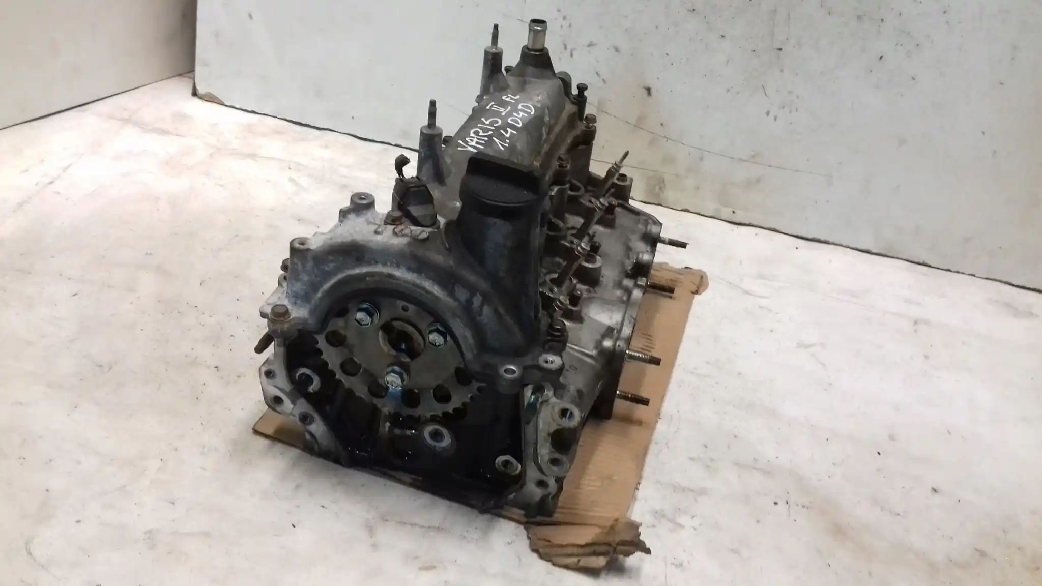 GŁOWICA WAŁKI KOMPLET TOYOTA YARIS II LIFT 09-