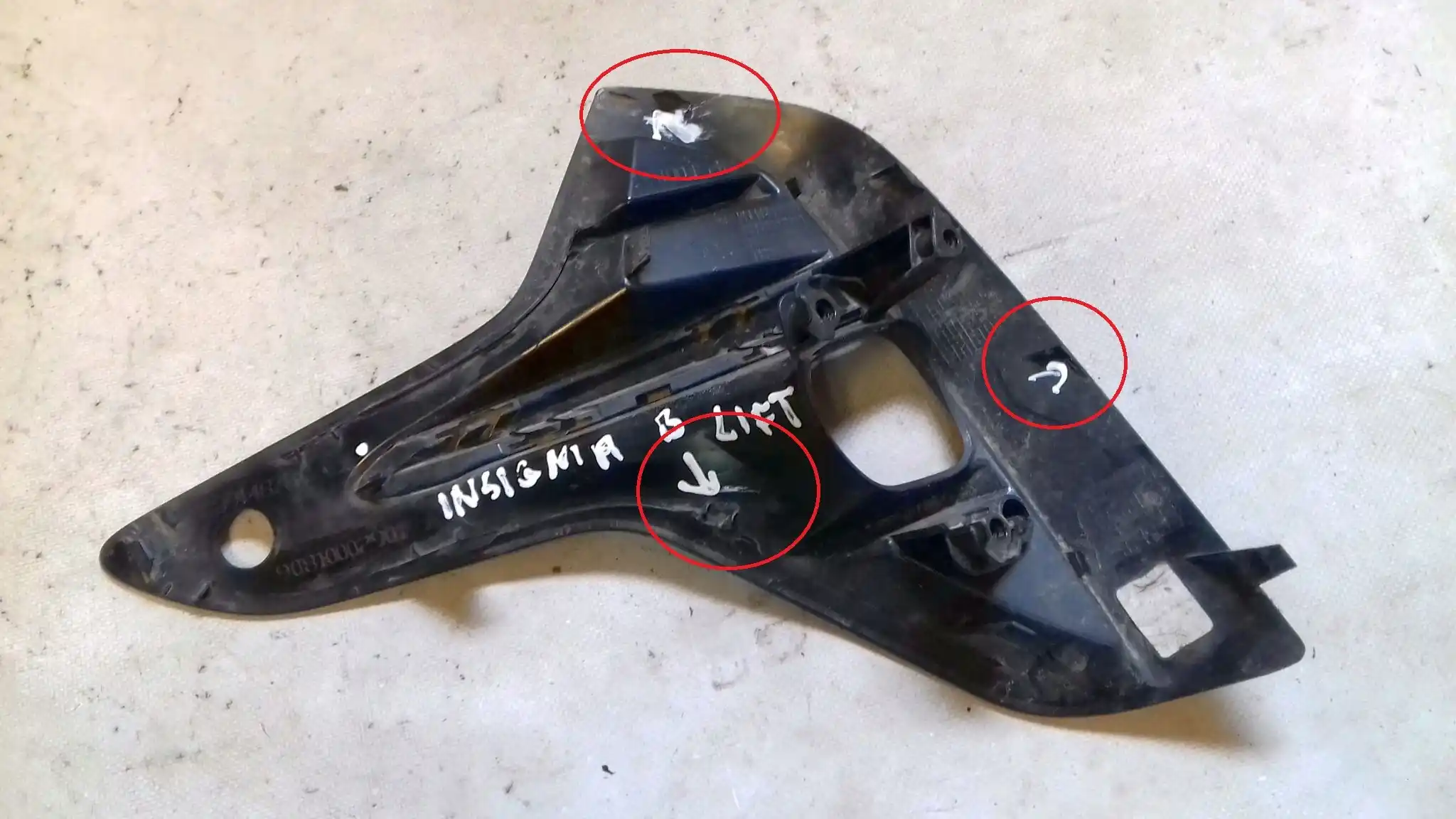 KRATKA ATRAPA ZDERZAKA PRAWY PRZÓD 39148781 OPEL INSIGNIA B LIFT 20-