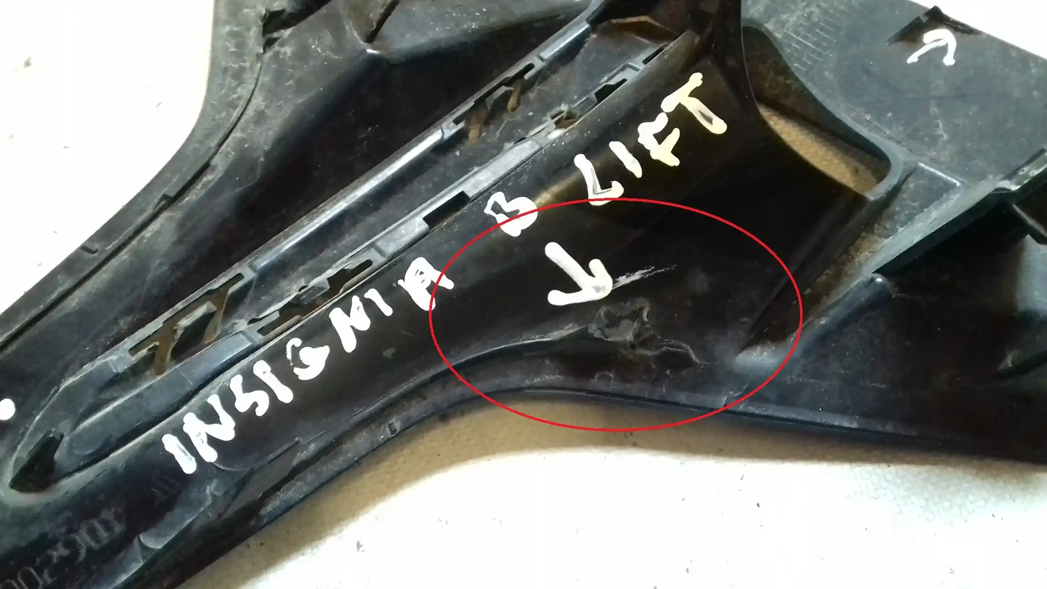 KRATKA ATRAPA ZDERZAKA PRAWY PRZÓD 39148781 OPEL INSIGNIA B LIFT 20-