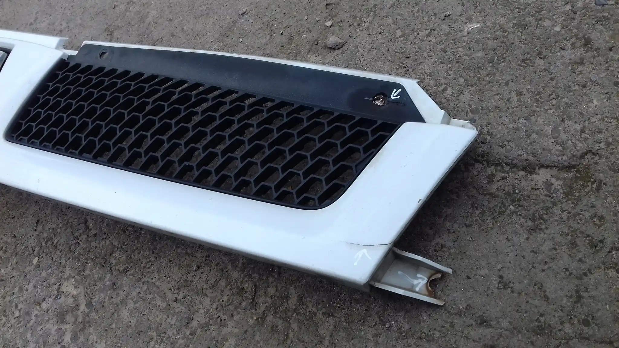 GRILL ATRAPA CHŁODNICY 8200233765 RENAULT MASTER II LIFT 03-10