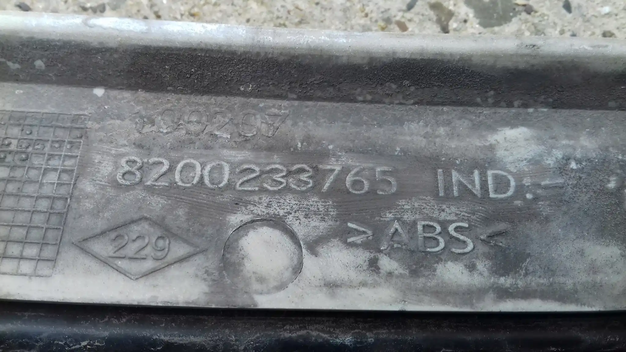 GRILL ATRAPA CHŁODNICY 8200233765 RENAULT MASTER II LIFT 03-10