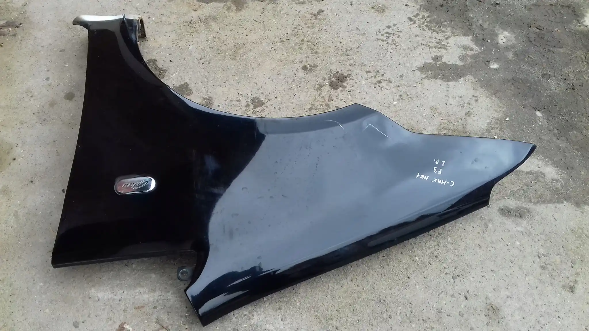 BŁOTNIK LEWY PRZÓD PRZEDNI FORD C-MAX MK1 03-06 LAK. F3
