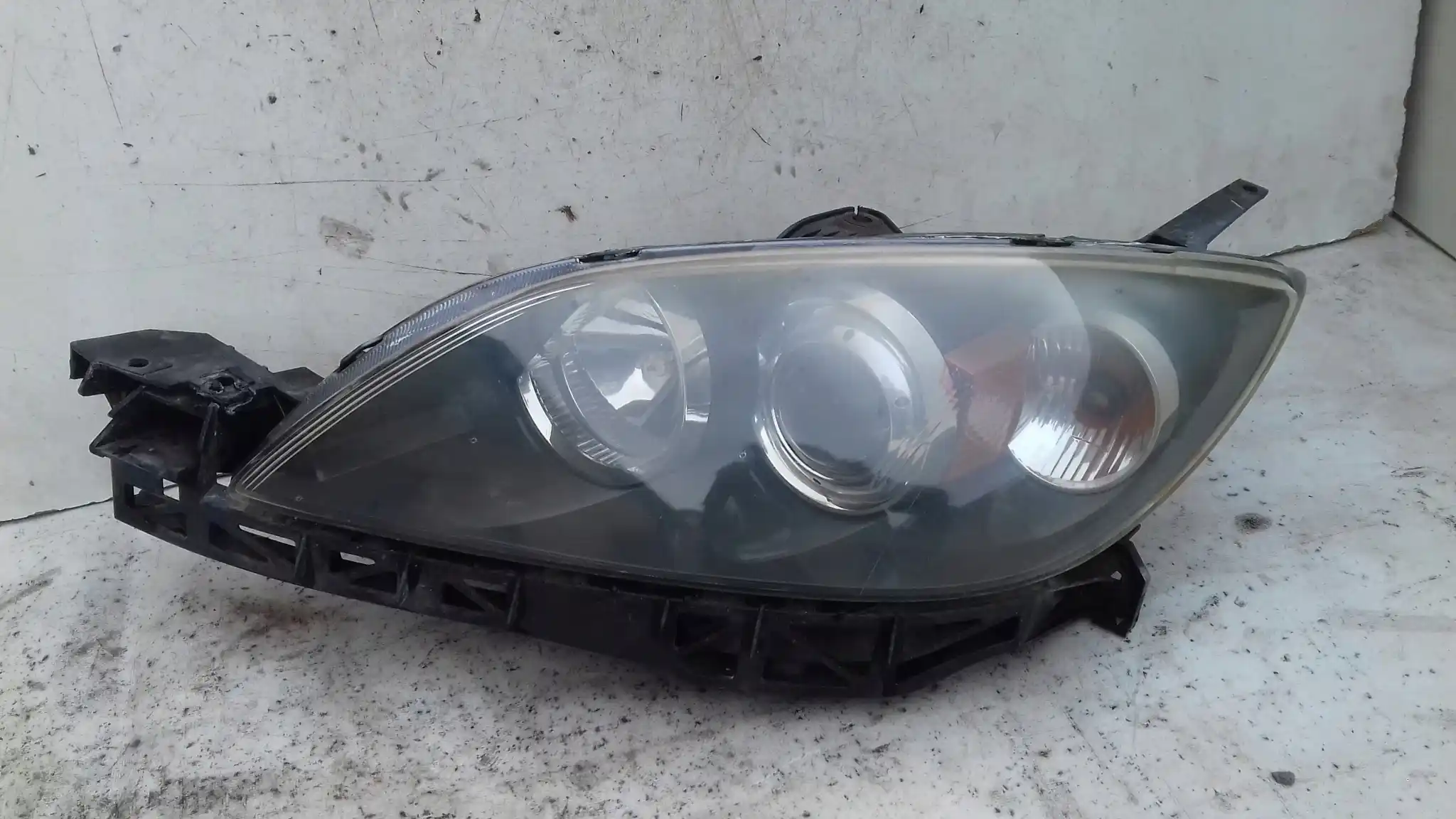 LAMPA LEWY PRZÓD PRZEDNIA MAZDA 3 BK HB 03-