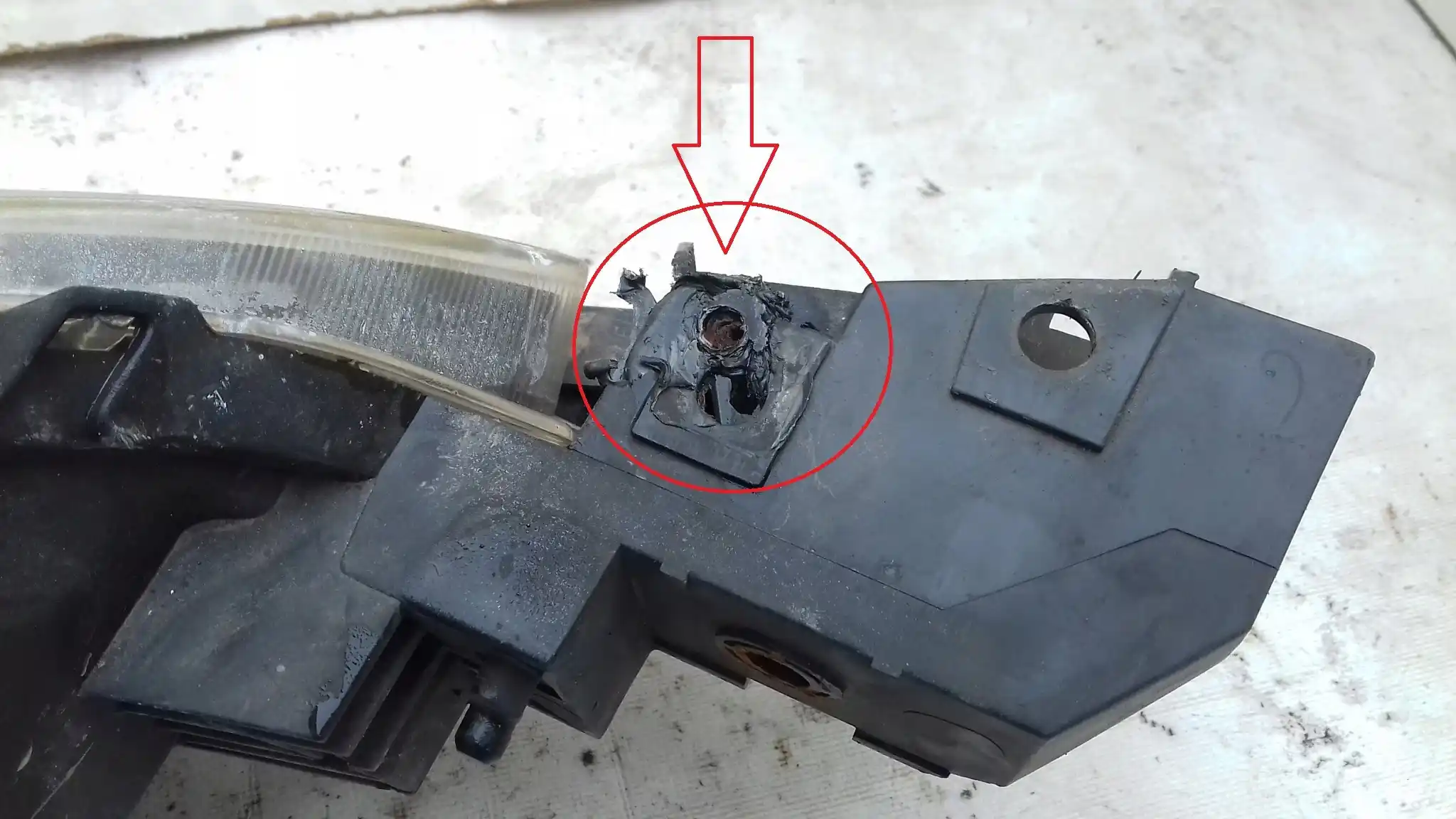 LAMPA LEWY PRZÓD PRZEDNIA MAZDA 3 BK HB 03-