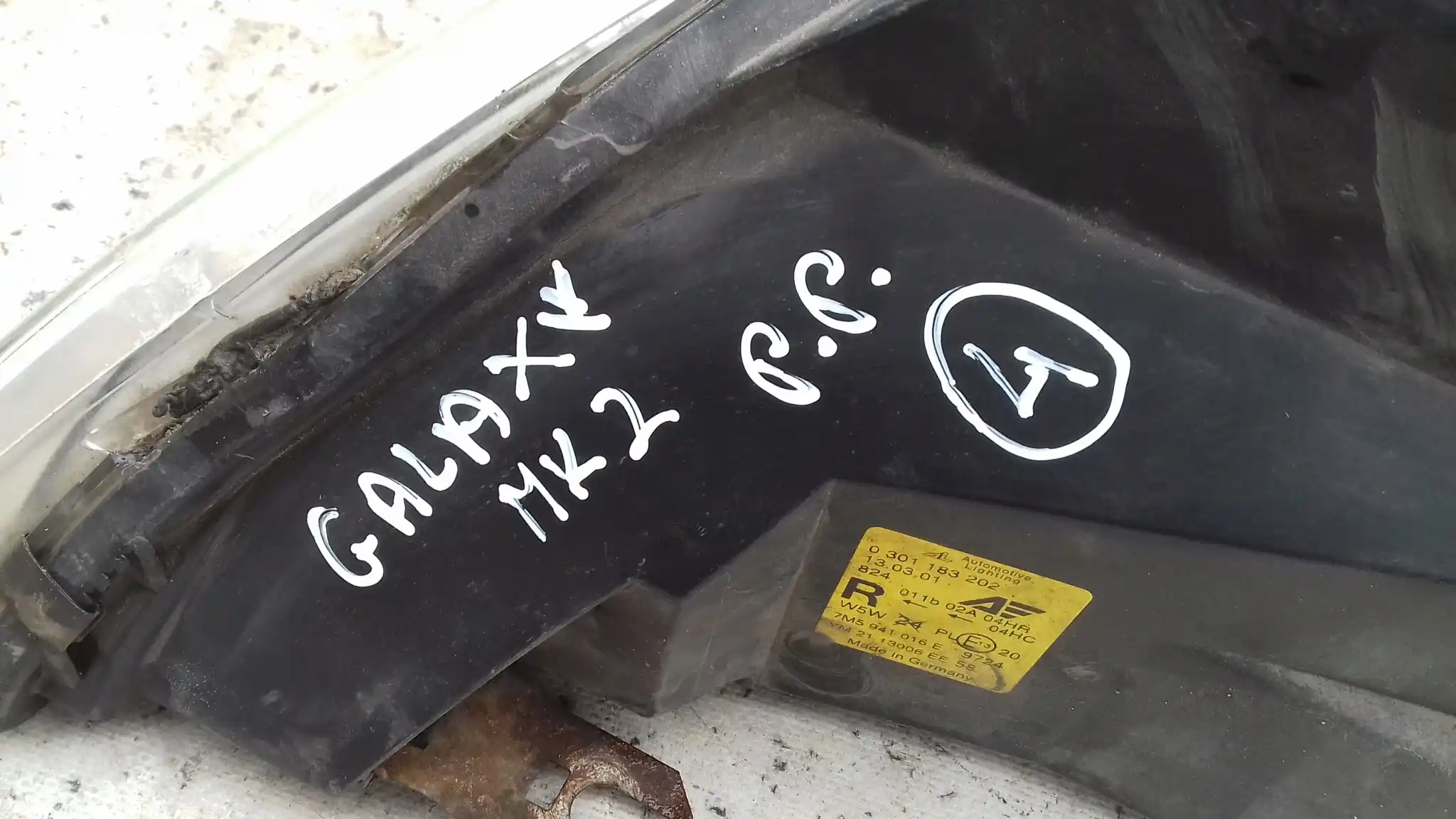 LAMPA PRAWY PRZÓD PRZEDNIA 0301183202 FORD GALAXY MK1 LIFT MK2 00-