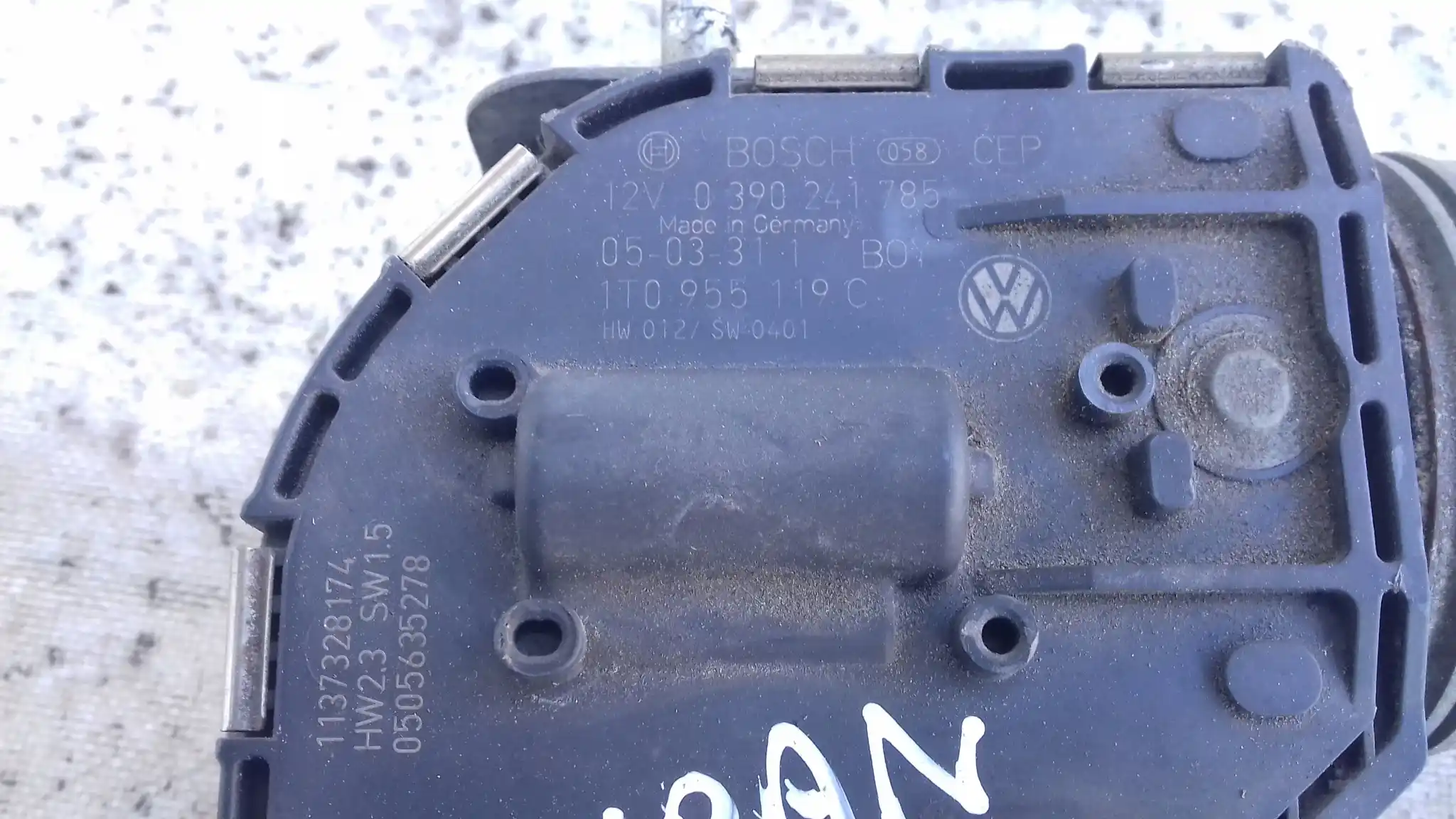 MECHANIZM SILNICZEK WYCIERACZEK LEWY PRZÓD 3397020665 VW TOURAN I 03-06