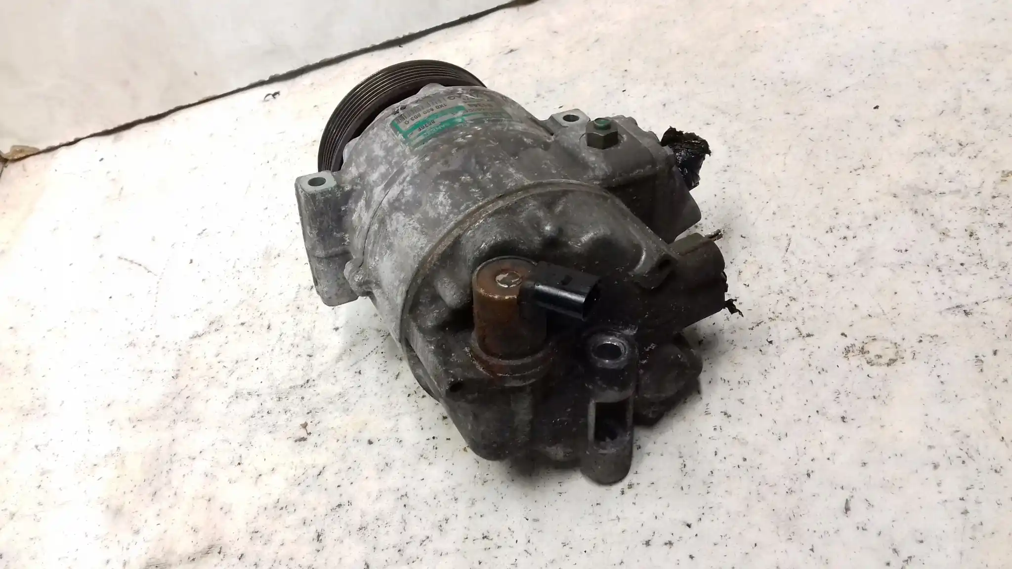 SPRĘŻARKA KOMPRESOR KLIMATYZACJI 1K0820803Q VW TOURAN 2.0 TDI SKODA AUDI