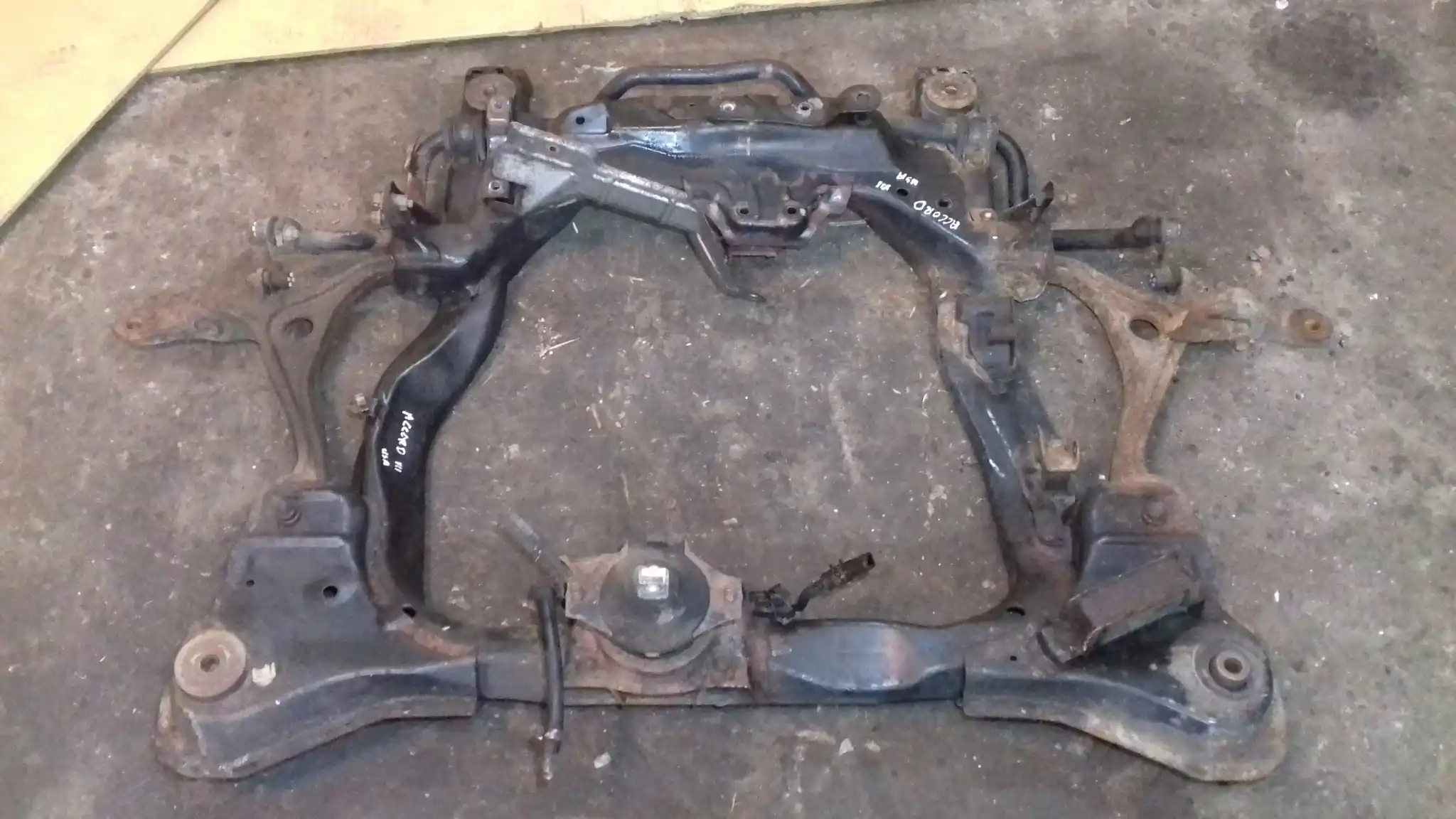 SANKI KOŁYSKA WÓZEK PRZÓD HONDA ACCORD VII SEDAN 02-
