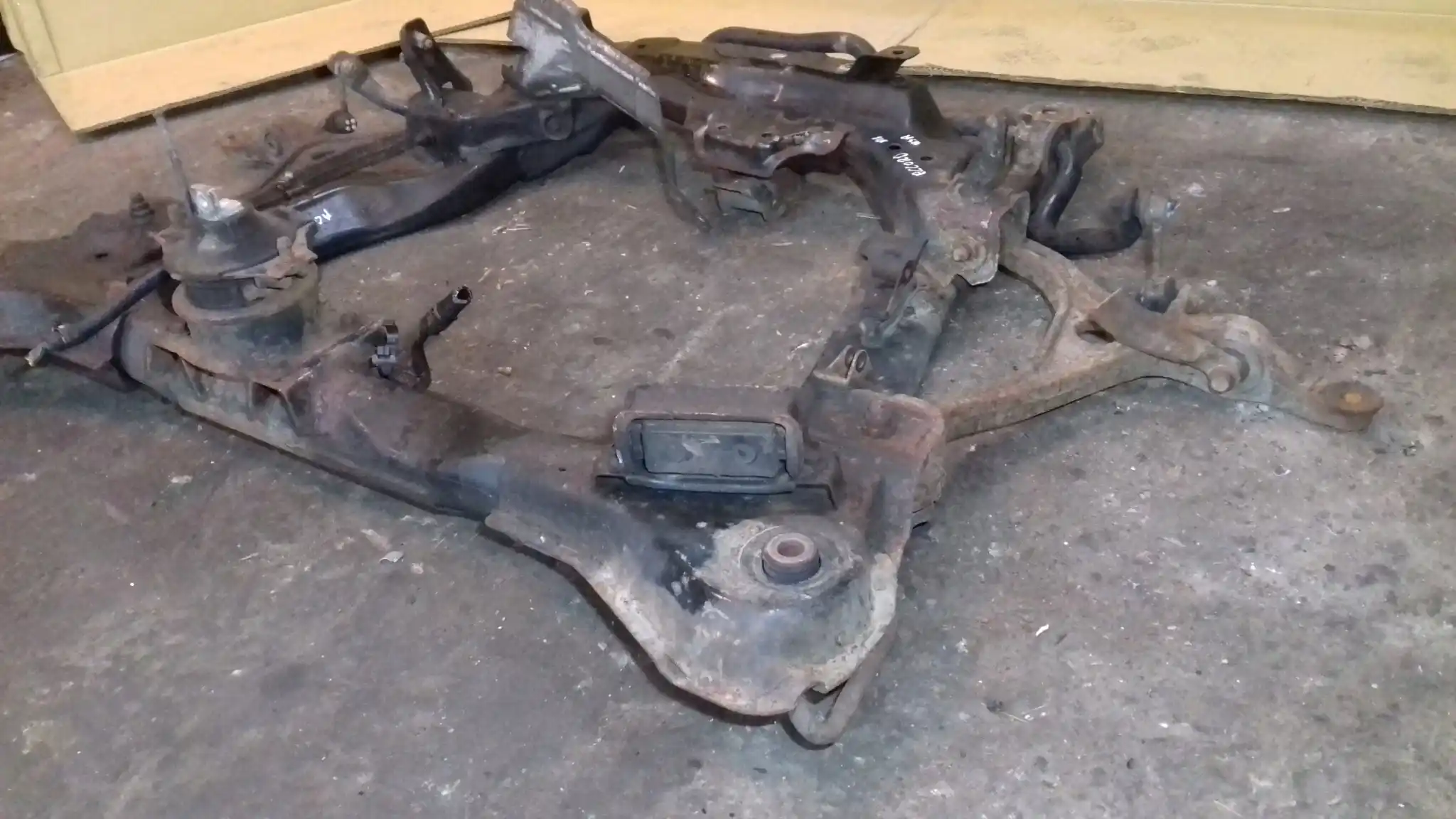 SANKI KOŁYSKA WÓZEK PRZÓD HONDA ACCORD VII SEDAN 02-