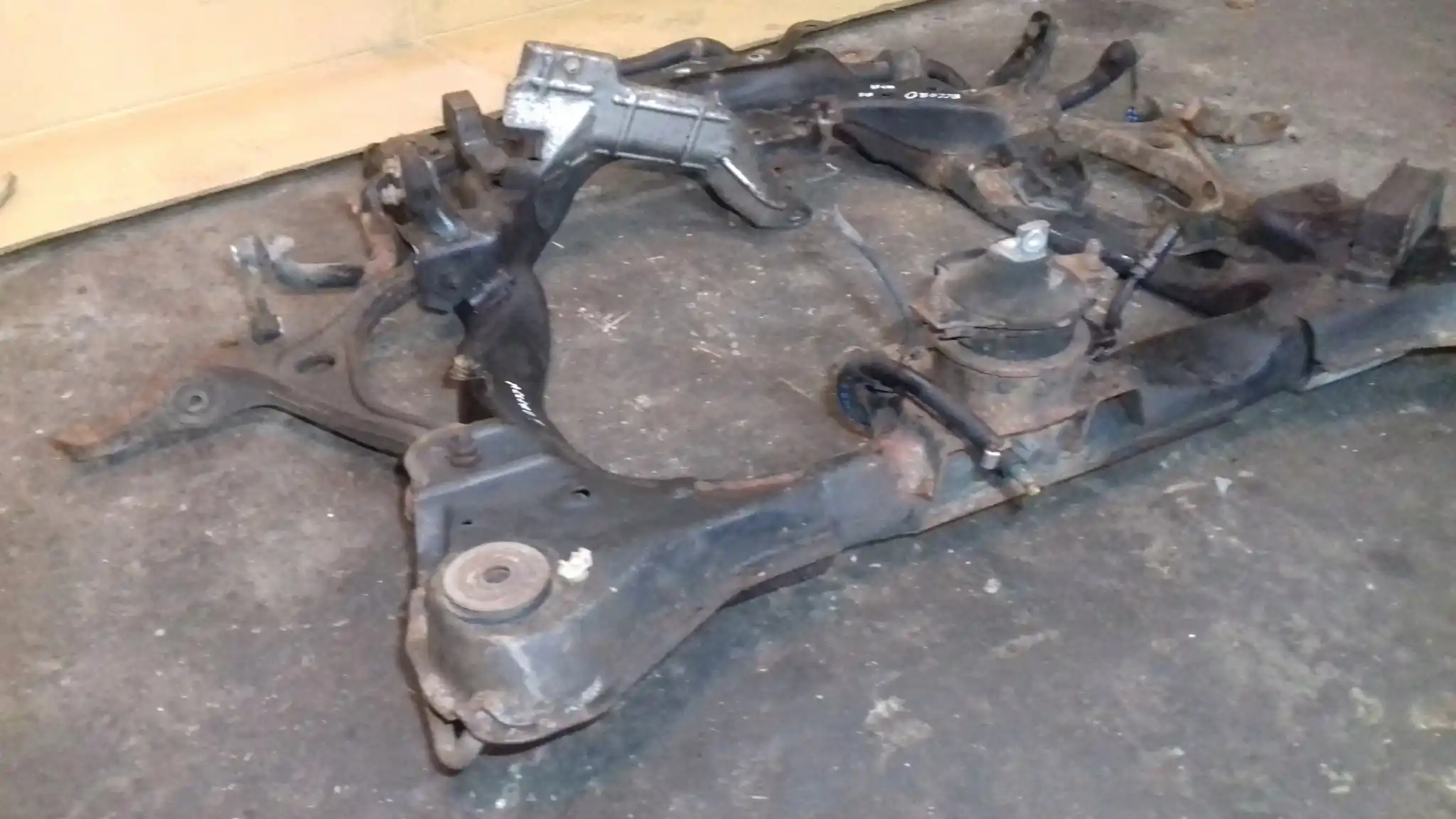 SANKI KOŁYSKA WÓZEK PRZÓD HONDA ACCORD VII SEDAN 02-