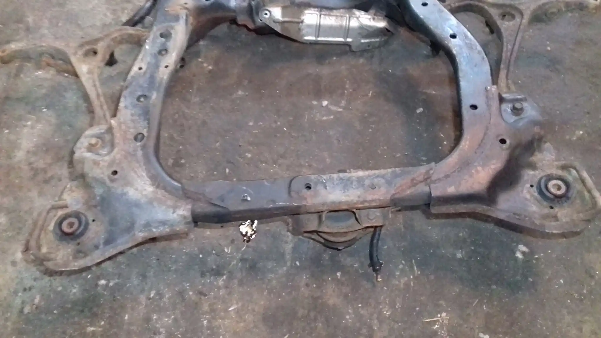 SANKI KOŁYSKA WÓZEK PRZÓD HONDA ACCORD VII SEDAN 02-