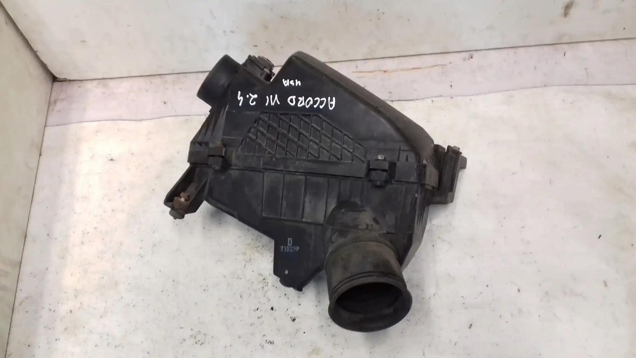 OBUDOWA FILTRA POWIETRZA PRZEPŁYWOMIERZ AFH70M41B HONDA ACCORD VII 2.4 02-