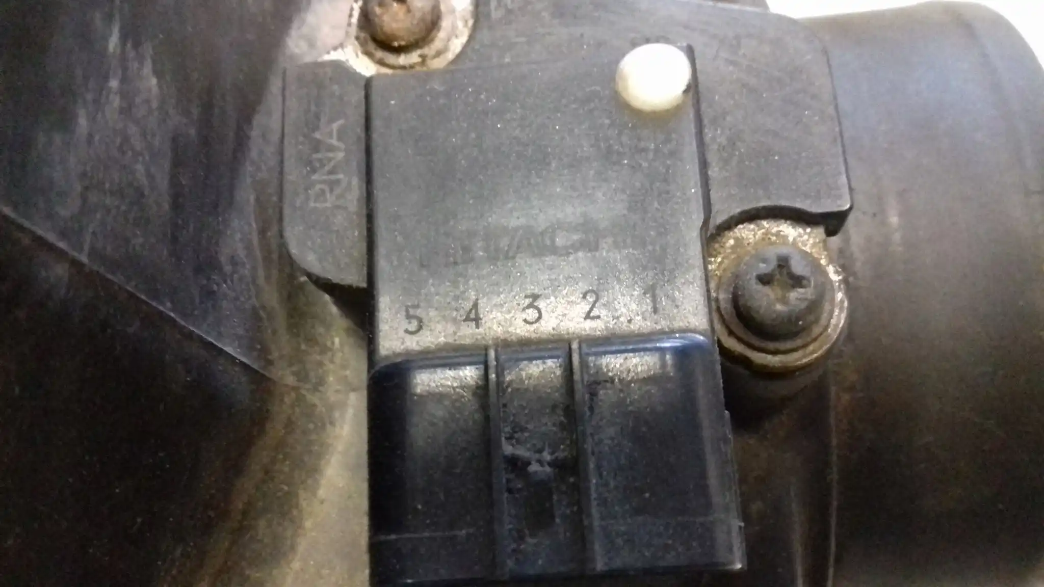 OBUDOWA FILTRA POWIETRZA PRZEPŁYWOMIERZ AFH70M41B HONDA ACCORD VII 2.4 02-