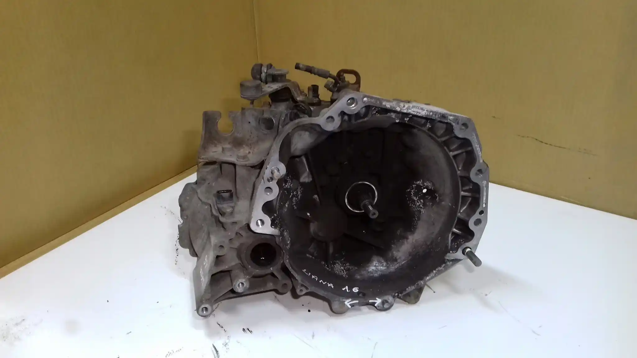 SKRZYNIA BIEGÓW PA2 SUZUKI LIANA 1.6 16V 01-