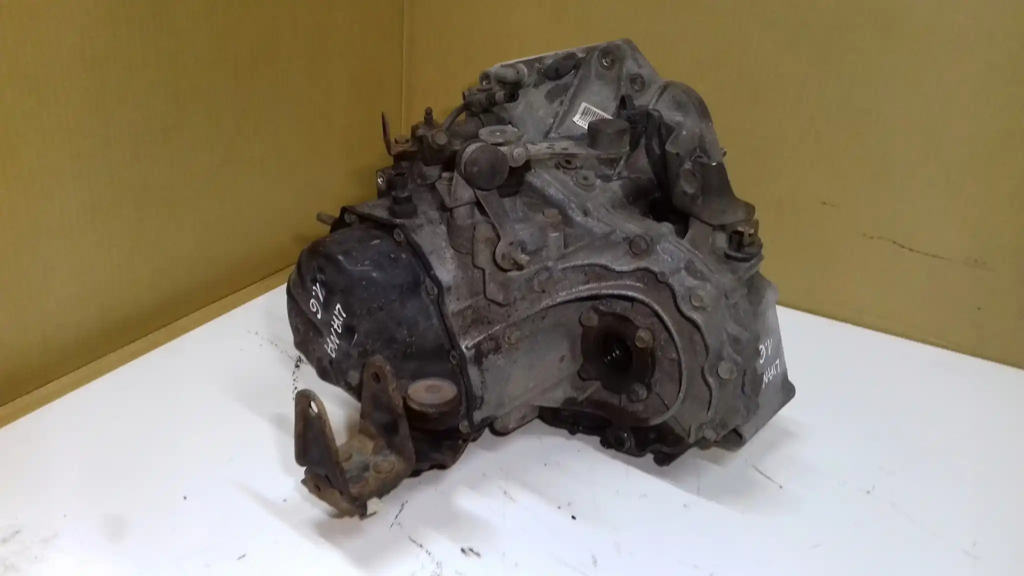 SKRZYNIA BIEGÓW PA2 SUZUKI LIANA 1.6 16V 01-
