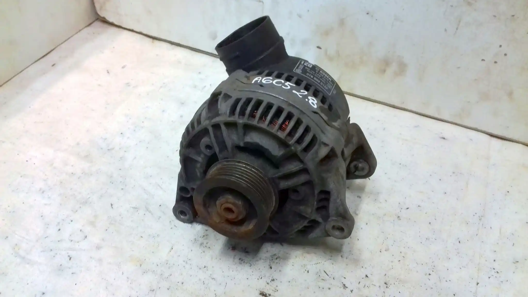ALTERNATOR 078903015F 0123510061 VW PASSAT B5 AUDI A6 C5 2.8 V6 97-