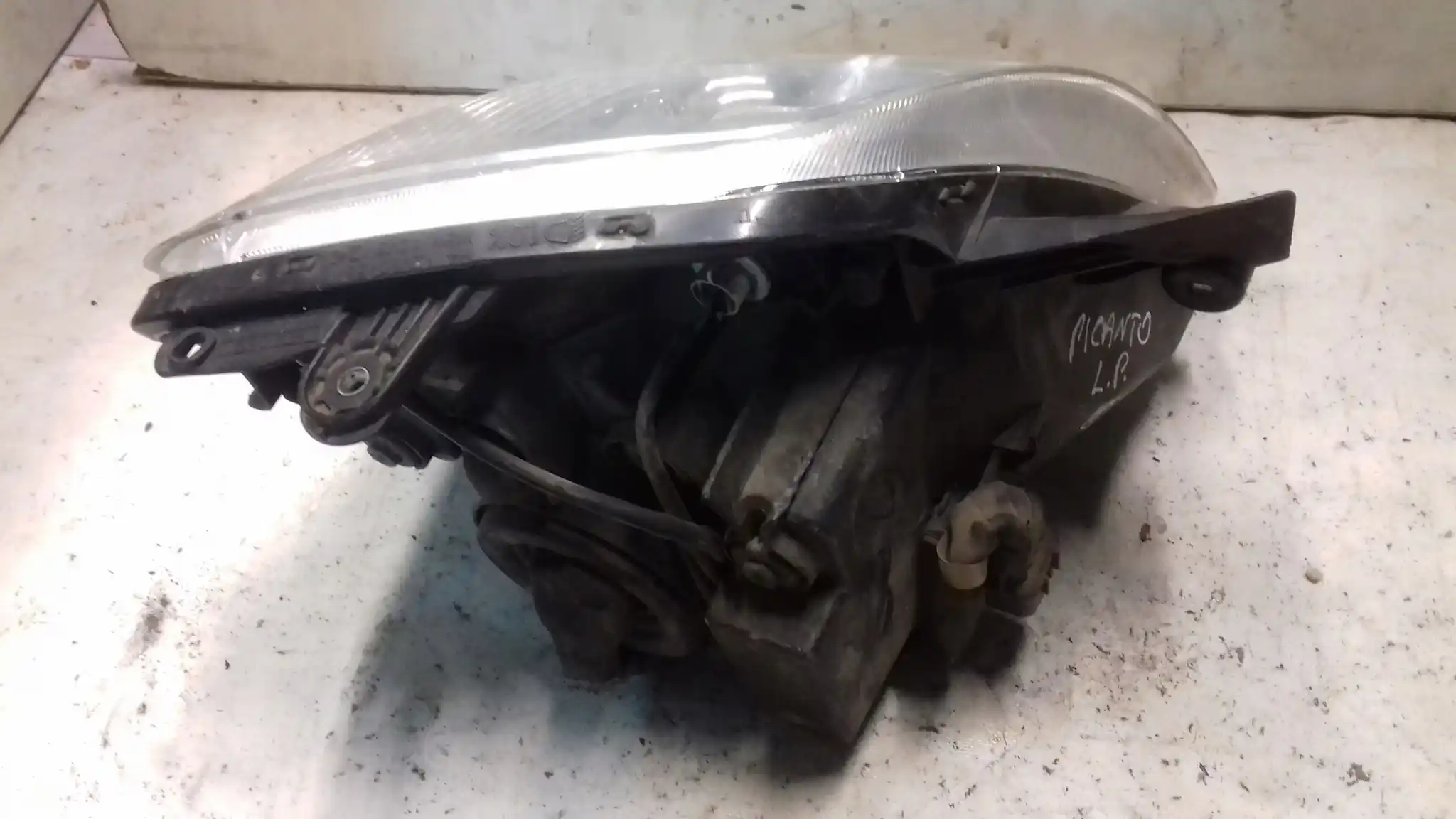 LAMPA LEWY PRZÓD PRZEDNIA KIA PICANTO I 5D HB 03-07