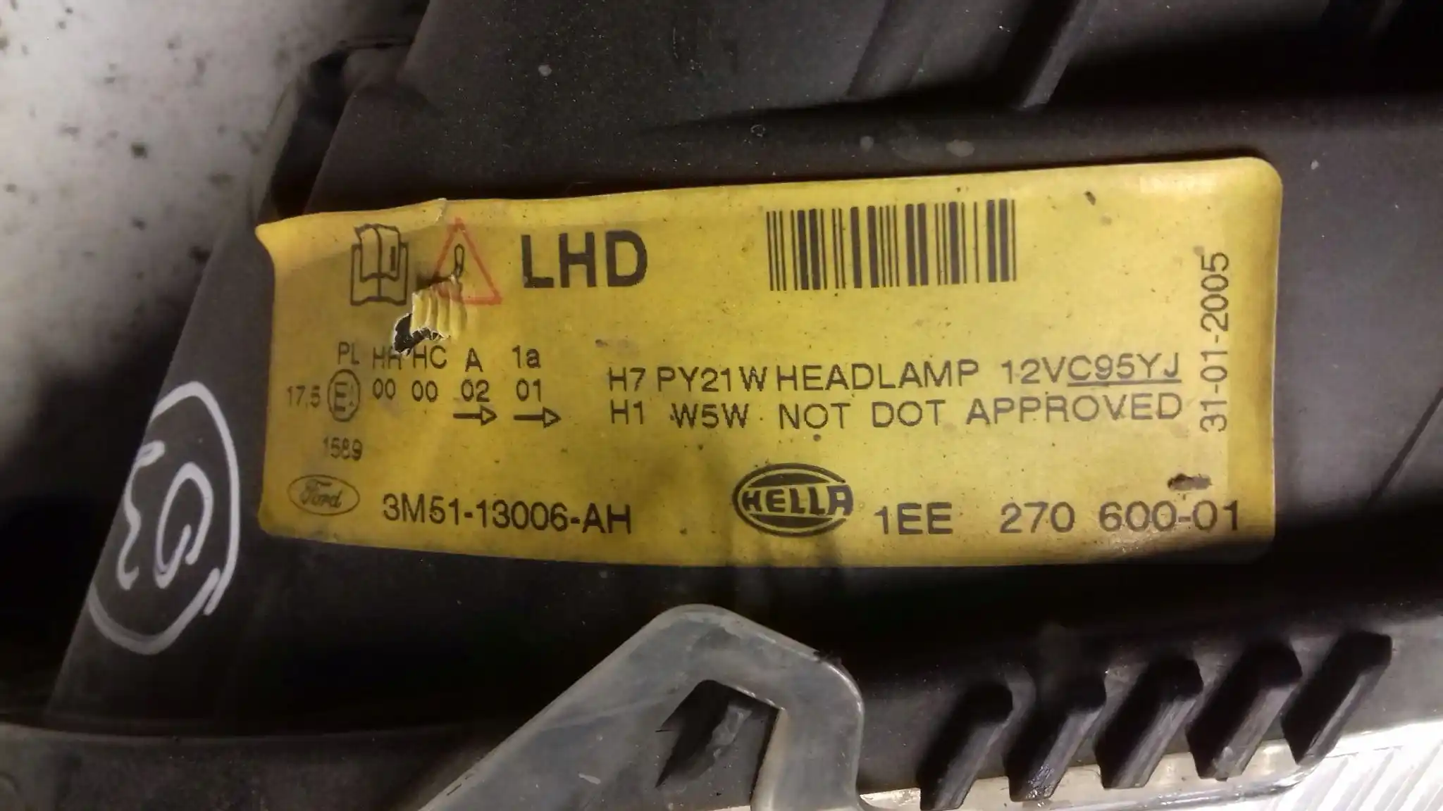 LAMPA LEWY PRZÓD PRZEDNIA 3M5113006AH FORD C-MAX MK1 03-06