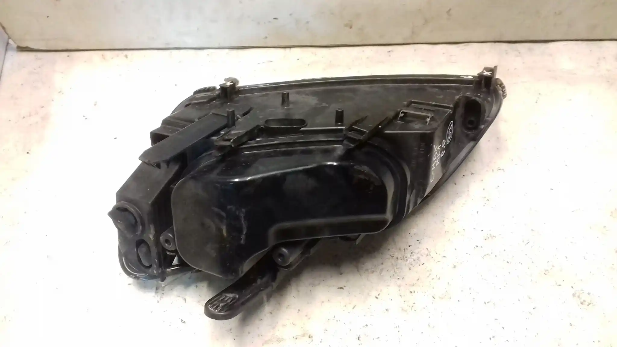 LAMPA PRAWY PRZÓD PRZEDNIA FORD C-MAX MK1 03-06