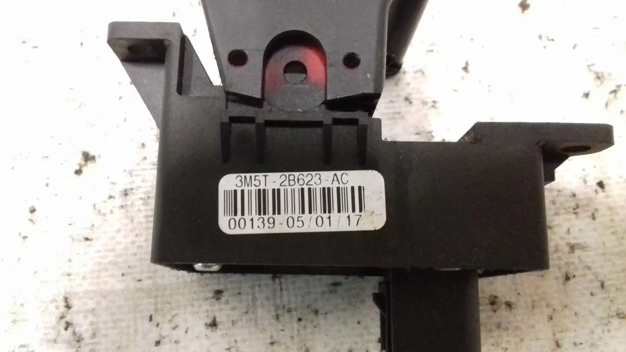 PRZYCISK DŹWIGNIA HAMULCA RĘCZNEGO 3M5T2B623AC FORD C-MAX MK1 03-06