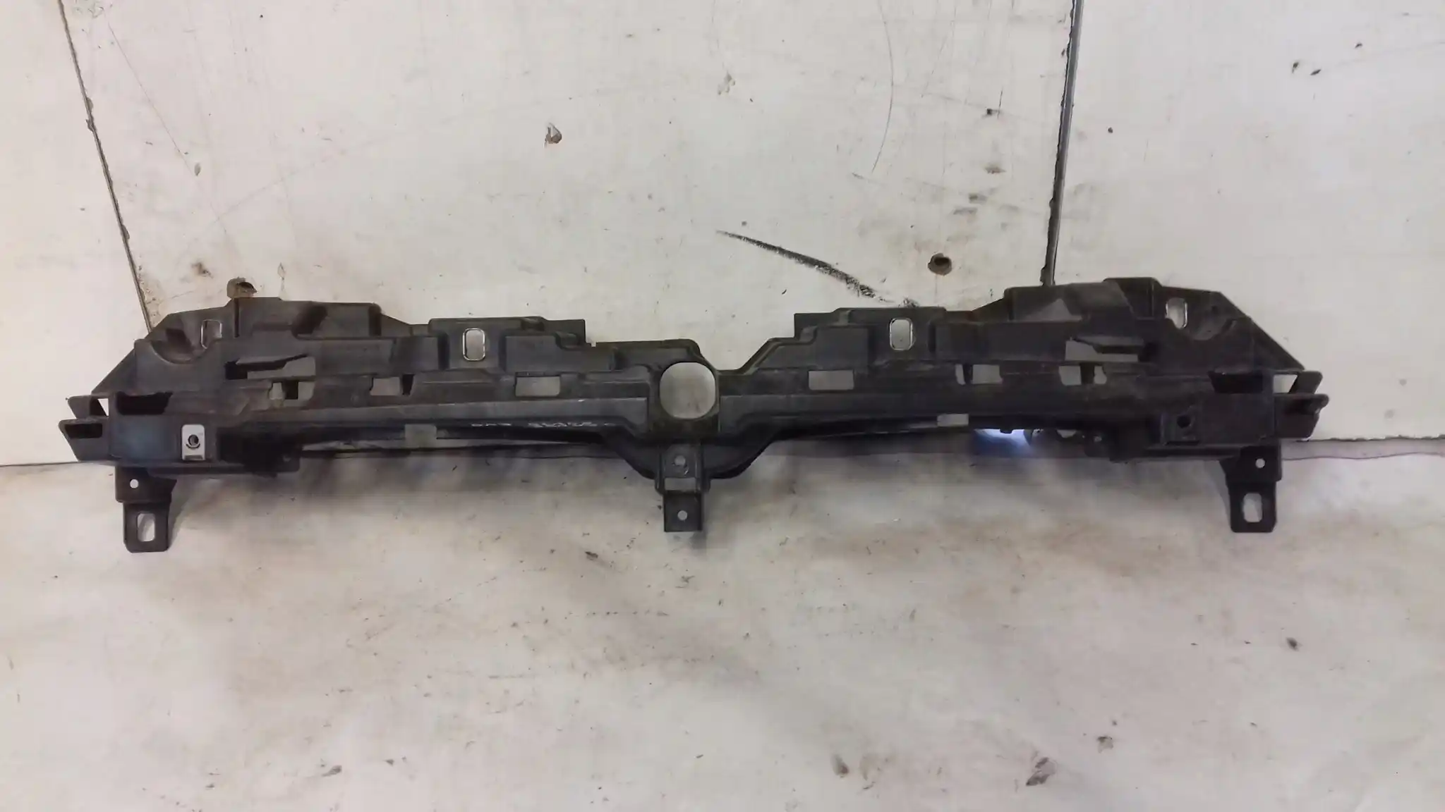PAS PRZEDNI GÓRNY WZMOCNIENIE 51860985 FIAT PUNTO EVO 09-