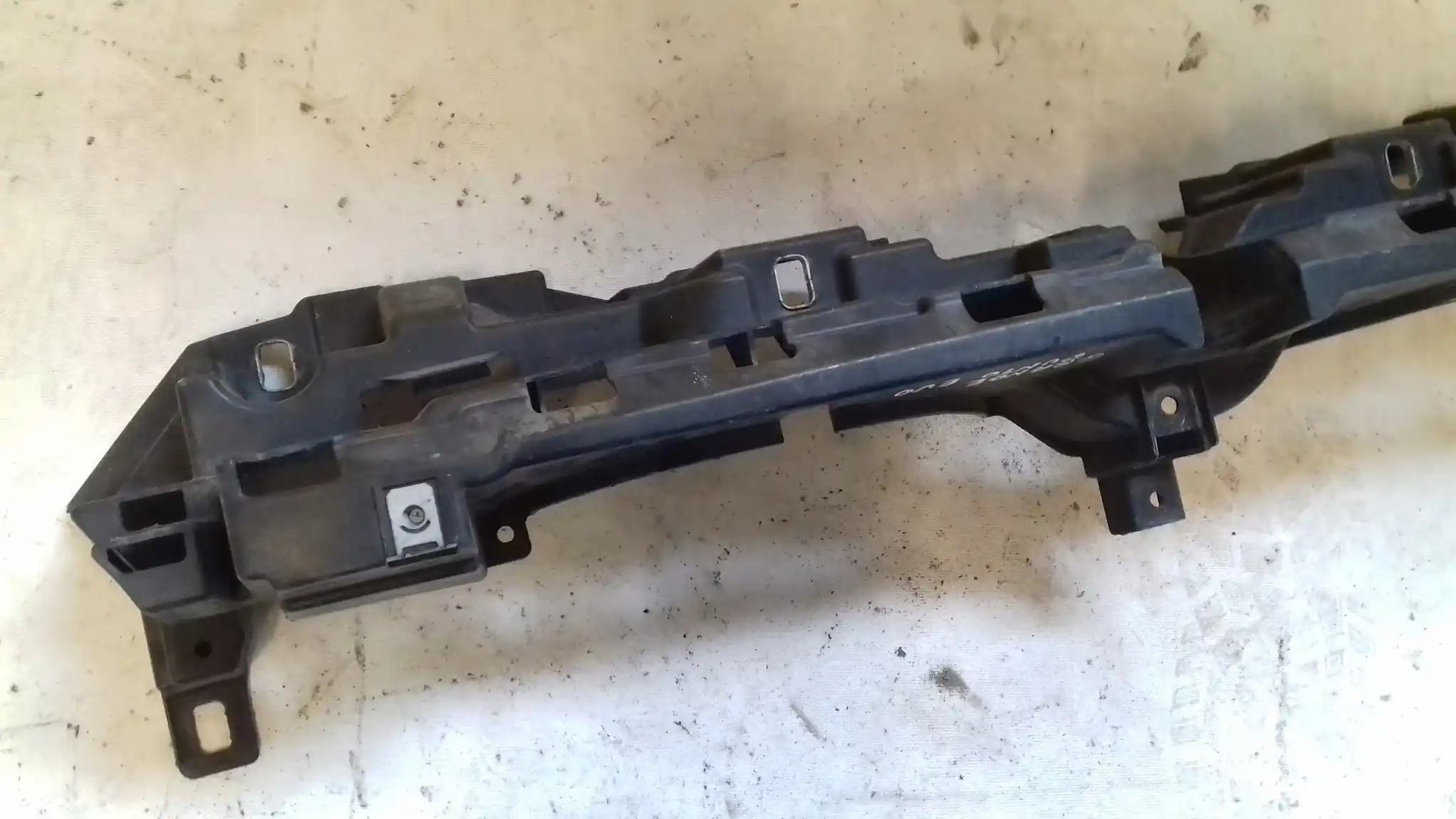 PAS PRZEDNI GÓRNY WZMOCNIENIE 51860985 FIAT PUNTO EVO 09-
