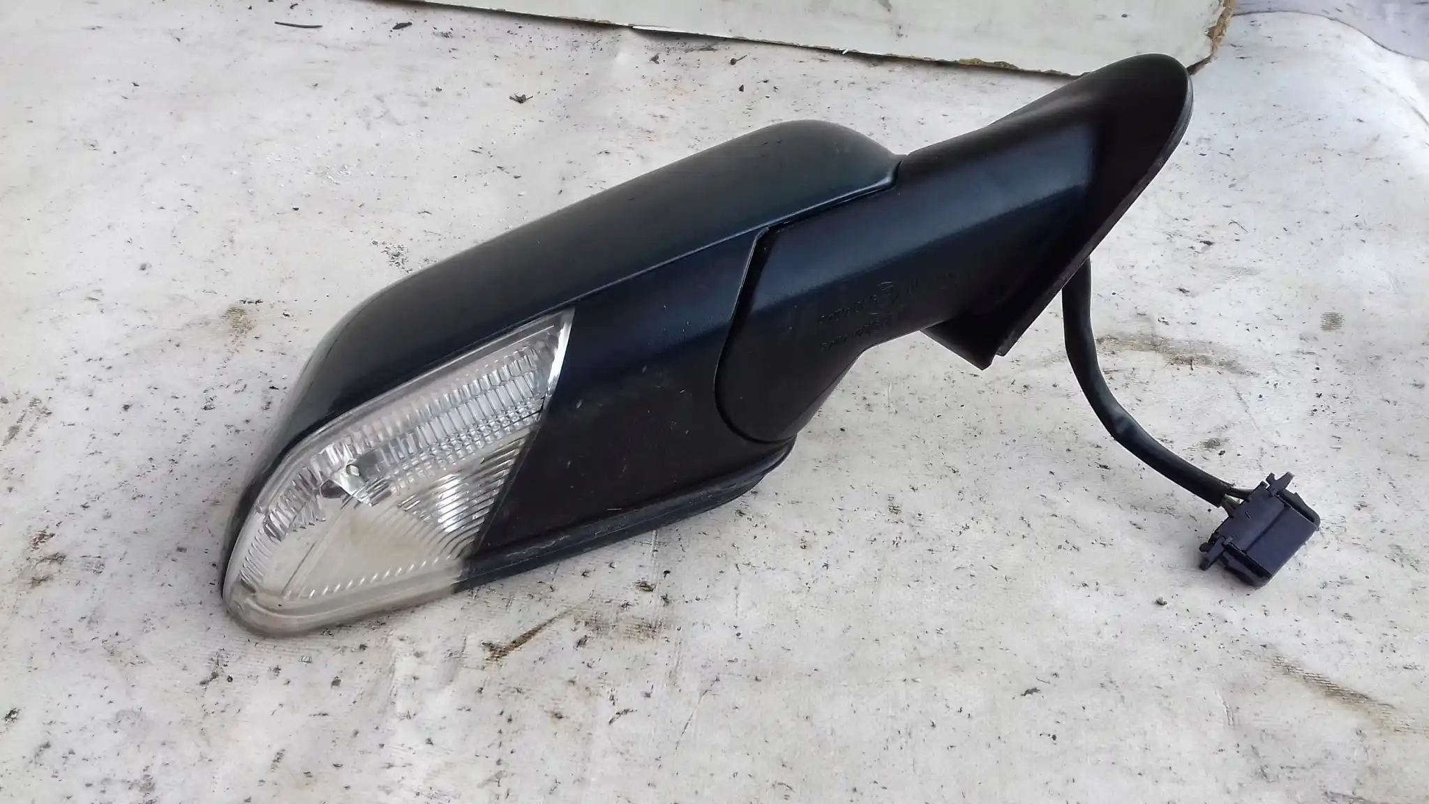 LUSTERKO PRAWE ELEKTRYCZNE 7PIN SKODA OCTAVIA II 2 04-08 9901
