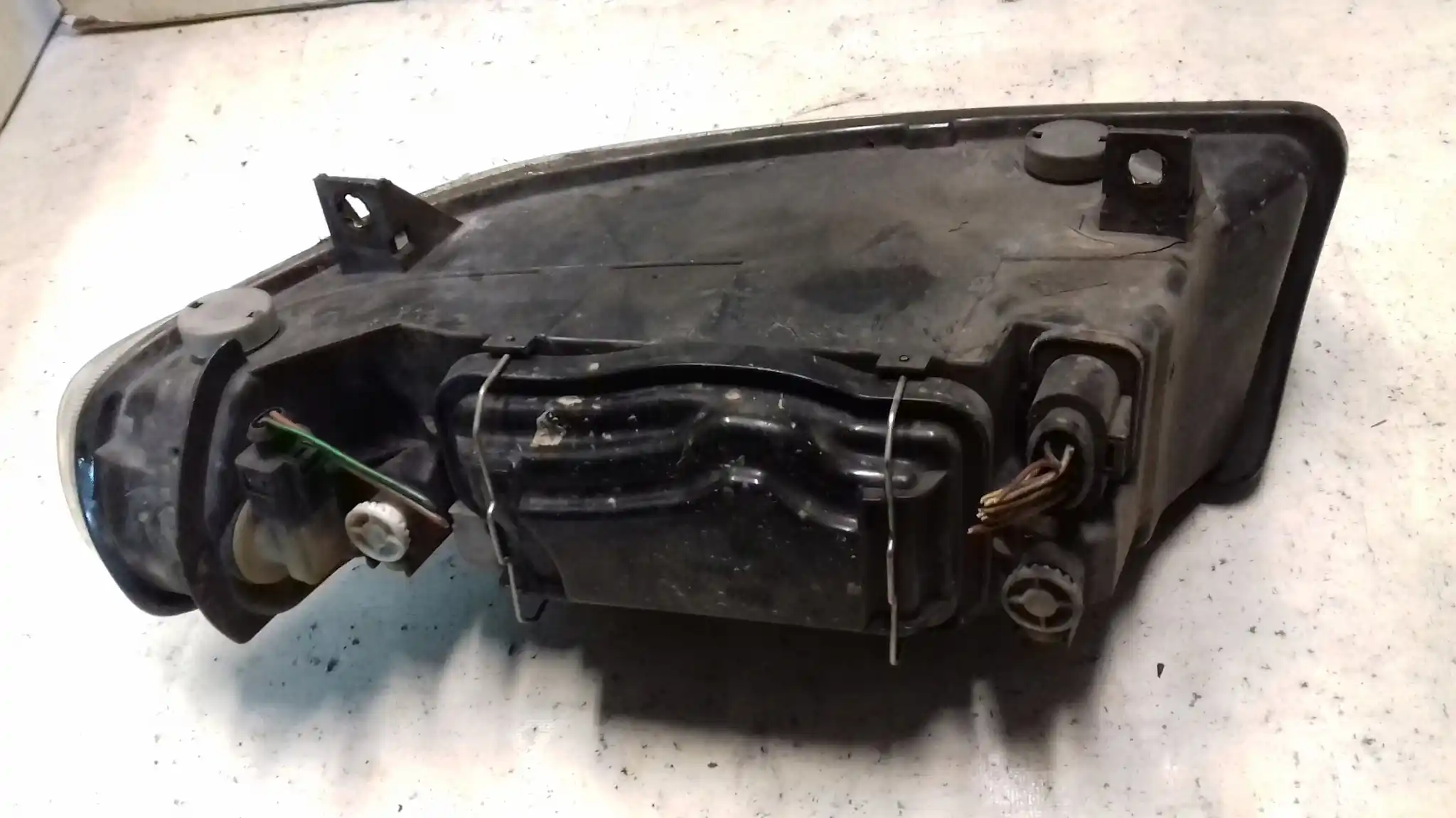 LAMPA PRAWY PRZÓD PRZEDNIA 67742701 SEAT TOLEDO II LEON I 98-05