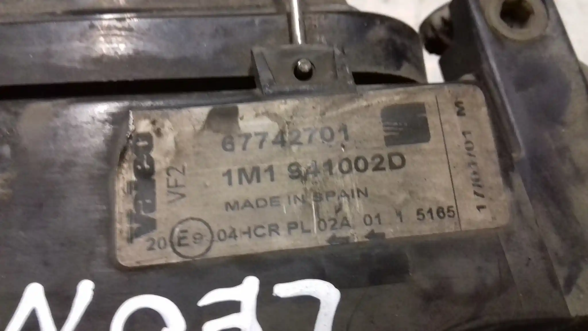LAMPA PRAWY PRZÓD PRZEDNIA 67742701 SEAT TOLEDO II LEON I 98-05