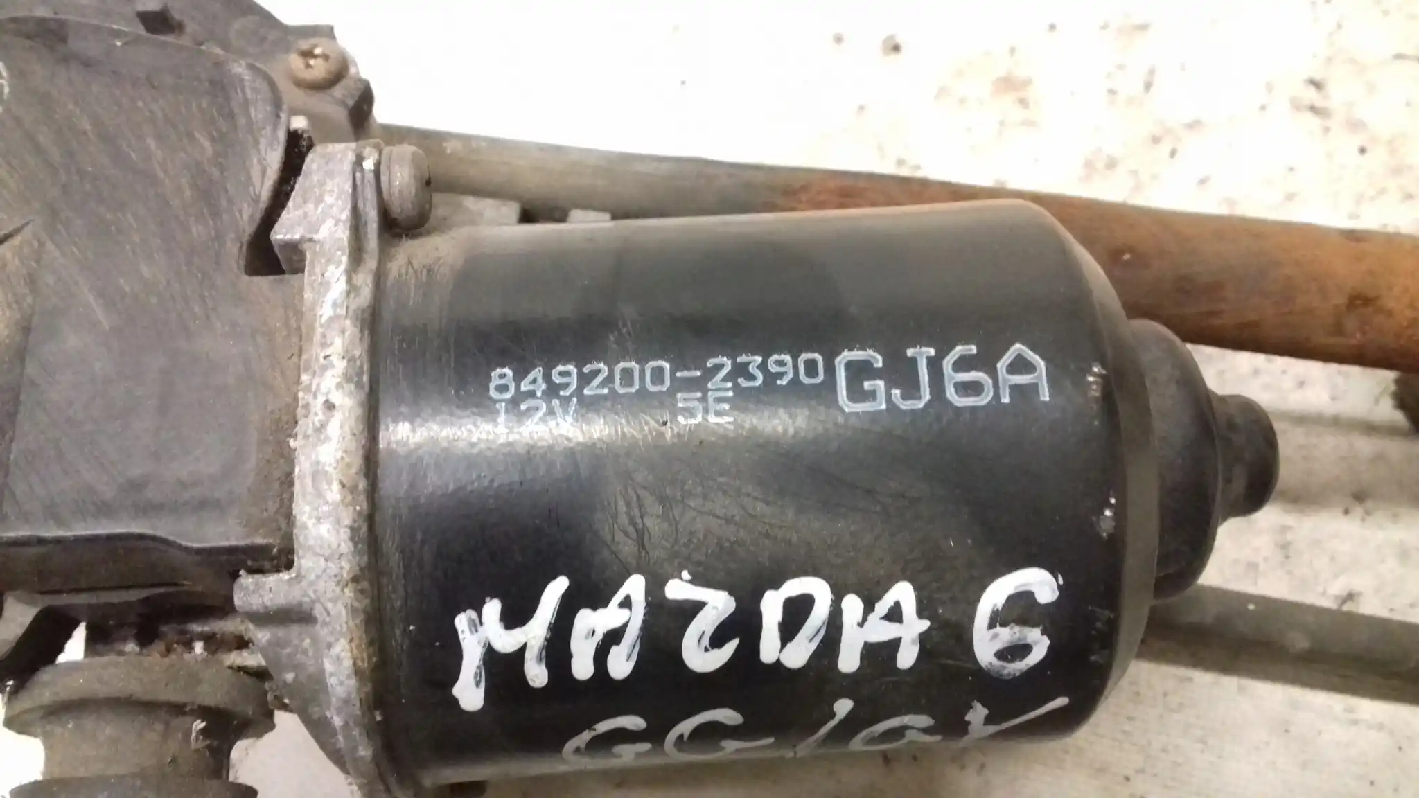 MECHANIZM SILNICZEK WYCIERACZEK PRZÓD MAZDA 6 GG GY 02-