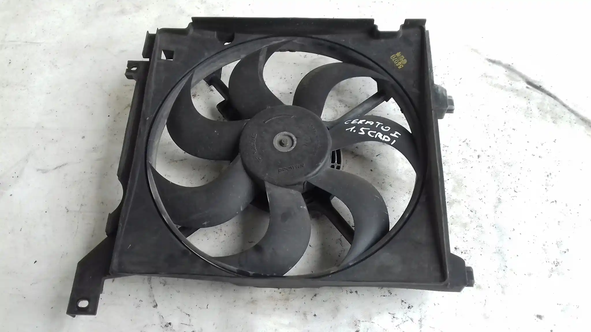 WENTYLATOR CHŁODNICY KIA CERATO I 1.5 CRDI 03-08